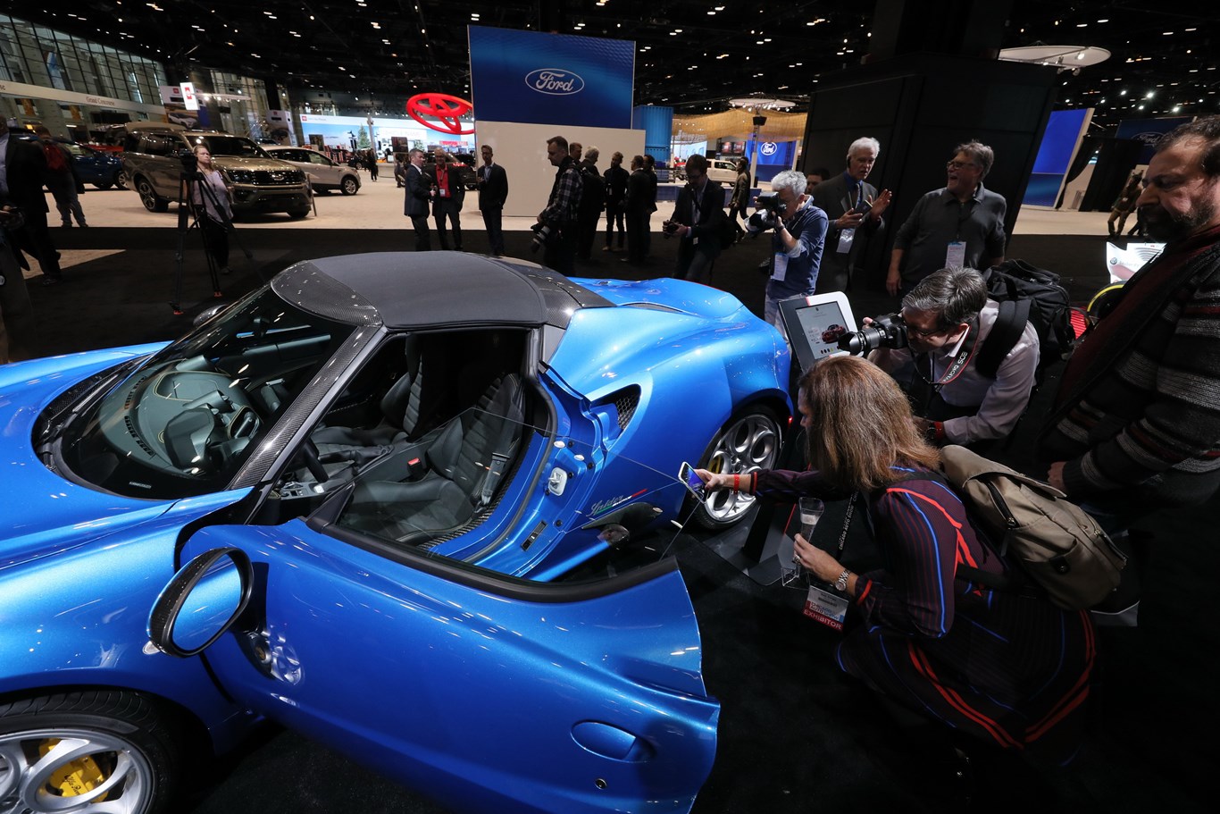 Alfa Romeo 4C Italia 12 Alfa Romeo 4C Spider Returns For 2020 With New Italia Special Edition