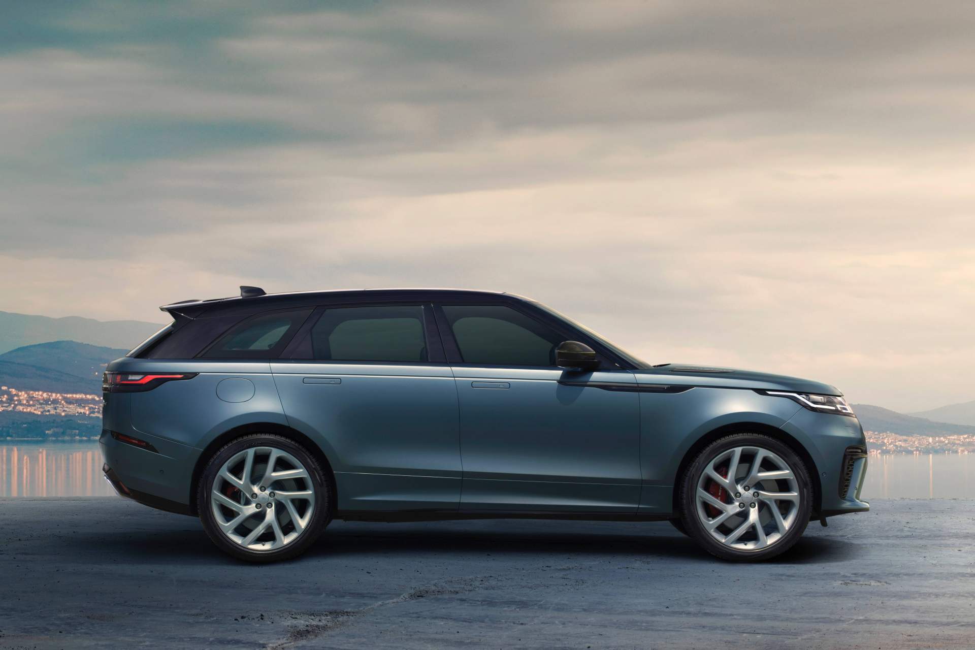 HyperFocal: 0 Range Rover Velar Gains 542HP SVAutobiography Dynamic Edition