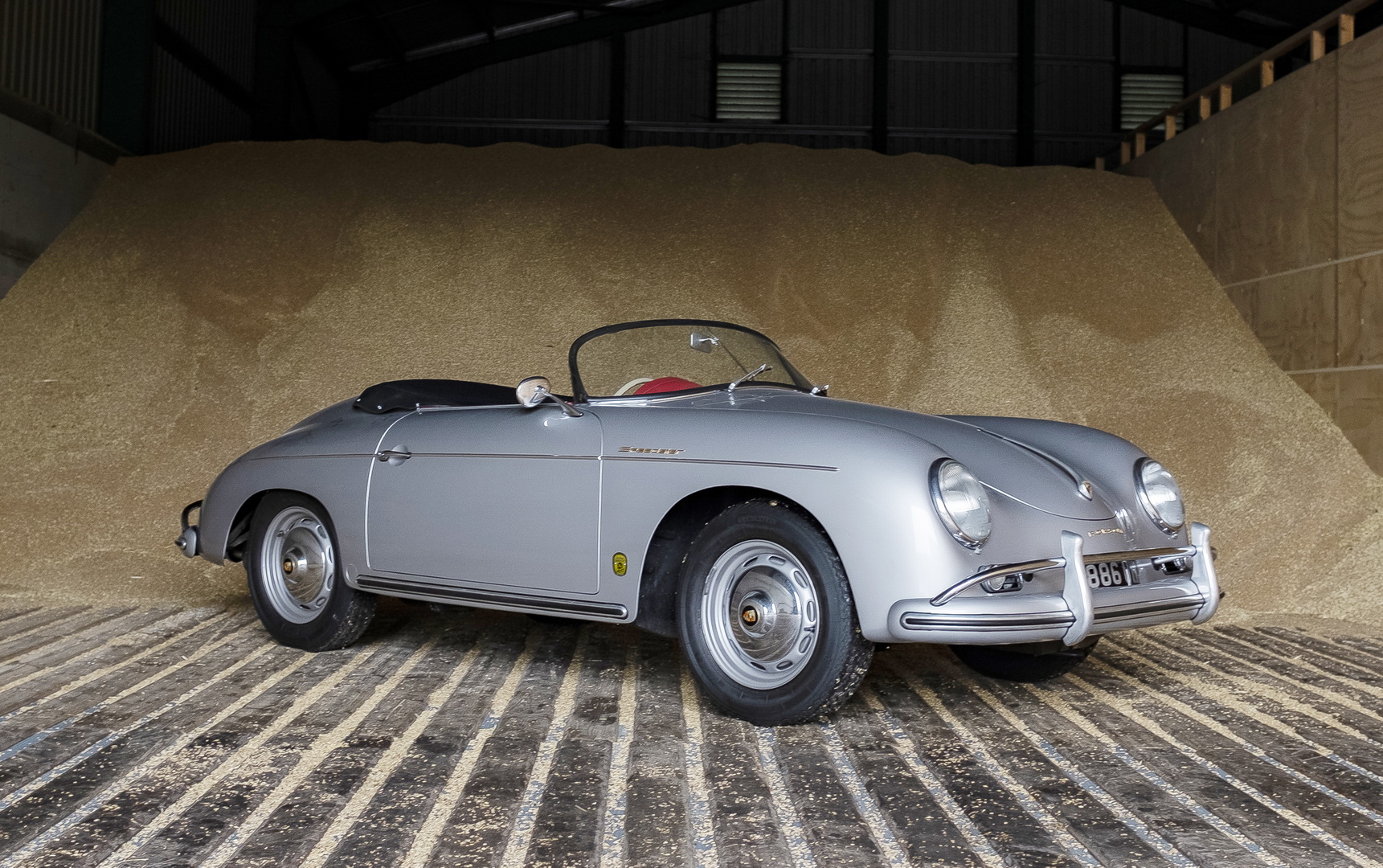 1958 porsche 356 a speedster 1 Iconic 356 A Speedster Is A Must-Have For Any Porsche Collector