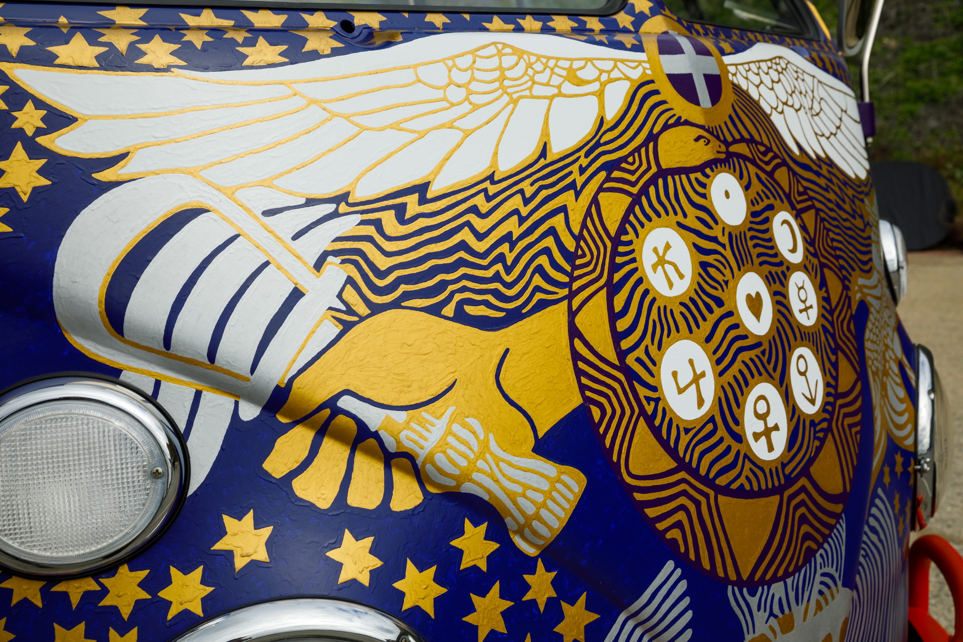 vw light bus restored by vw usa 14 VW Built An Official Replica Of Its Iconic Woodstock ‘Light’ Bus