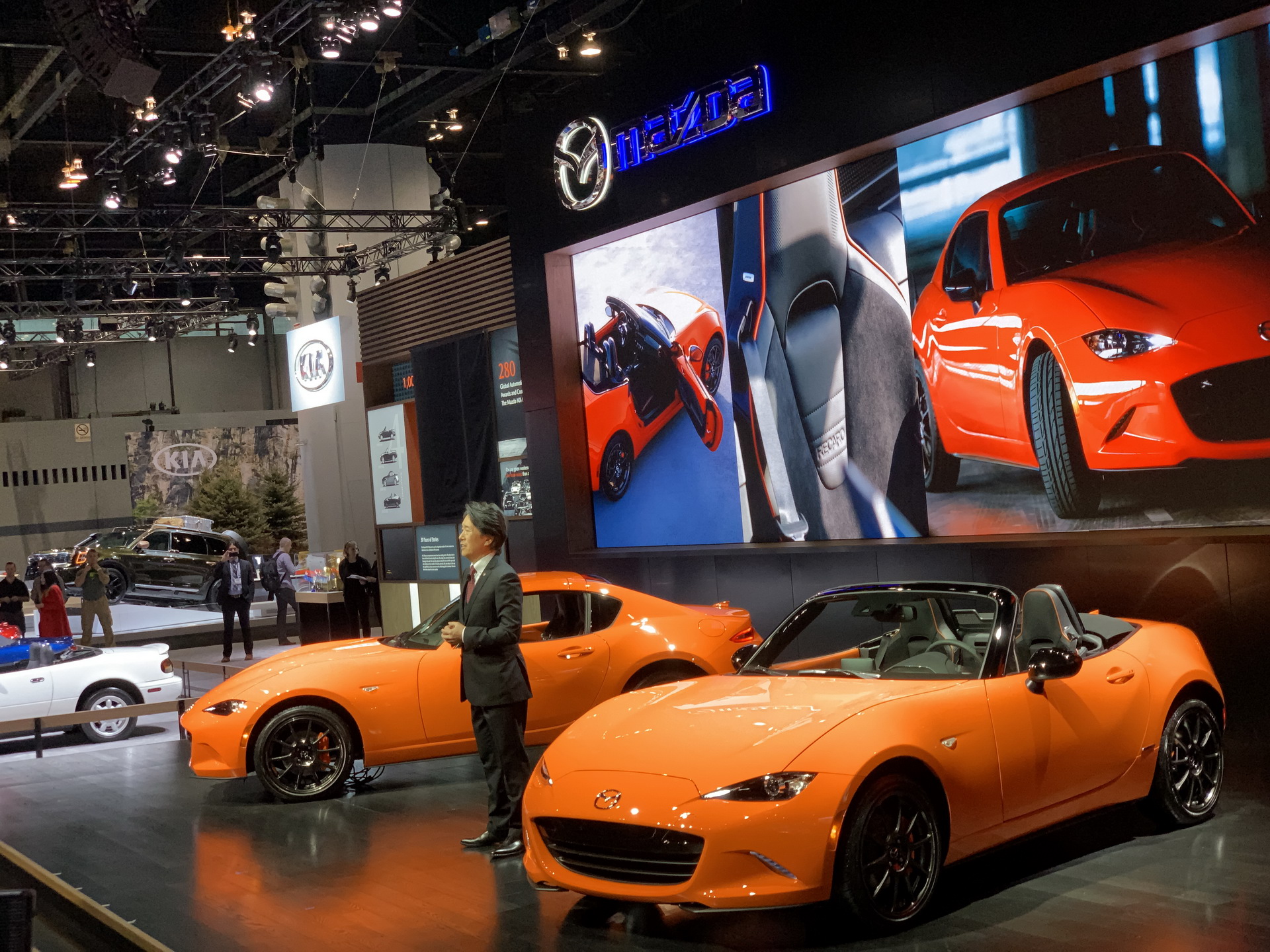 Mazda-MX-5-30th-Ann-3 New Mazda MX-5 30th Anniversary Edition Flaunts Exclusive Orange Paint, Alcantara Cabin