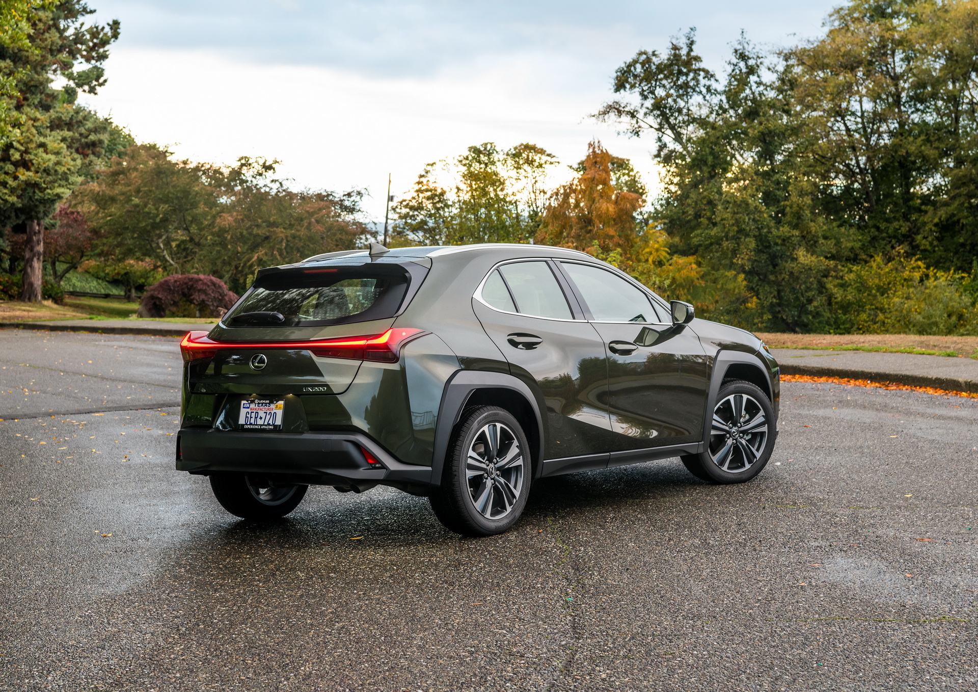 2019-Lexus-UX-23 Lexus Launches Special, Subscription-Like Lease Deal For UX