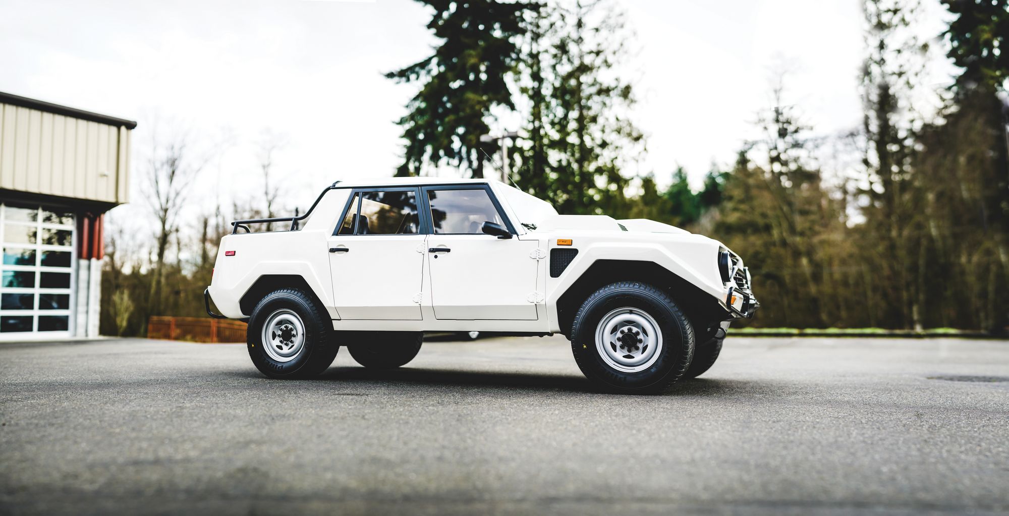 Lamborghini-LM002-5 Lamborghini CEO Admits They Have Considered A Modern-Day LM002