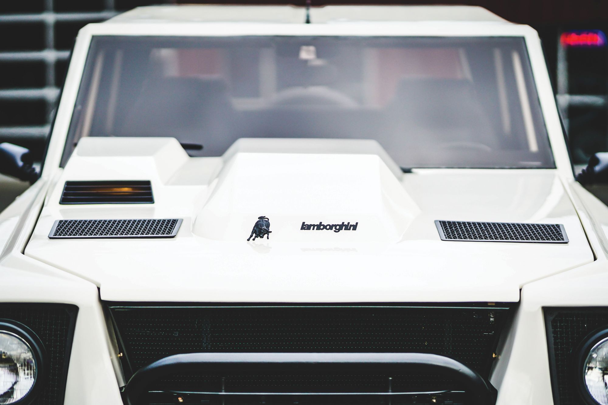 Lamborghini-LM002-6 Go To Florida, Buy A Lamborghini LM002, Enjoy Its Brutality