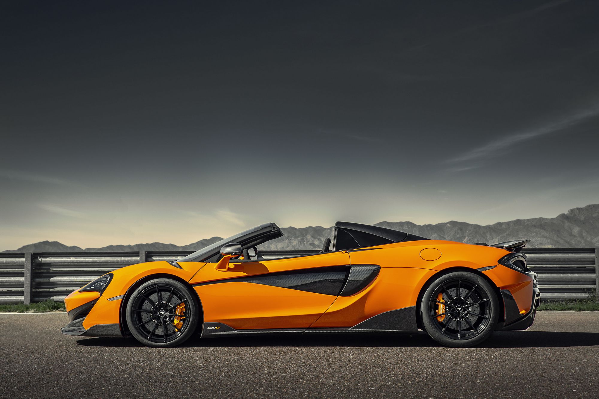 McLaren-600LT-Spider-13 Bask In The Glory Of The Colorful McLaren 600LT Spider