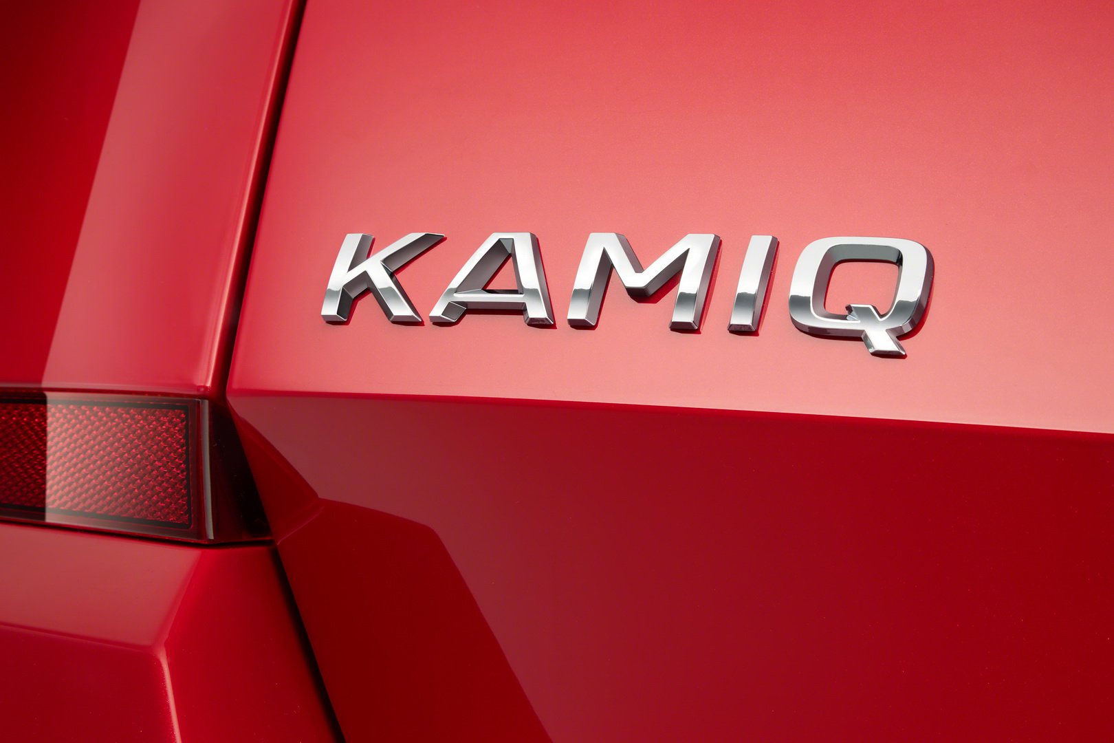 2020 skoda kamiq Skoda Reveals Interior Of New Kamiq Small SUV For Europe