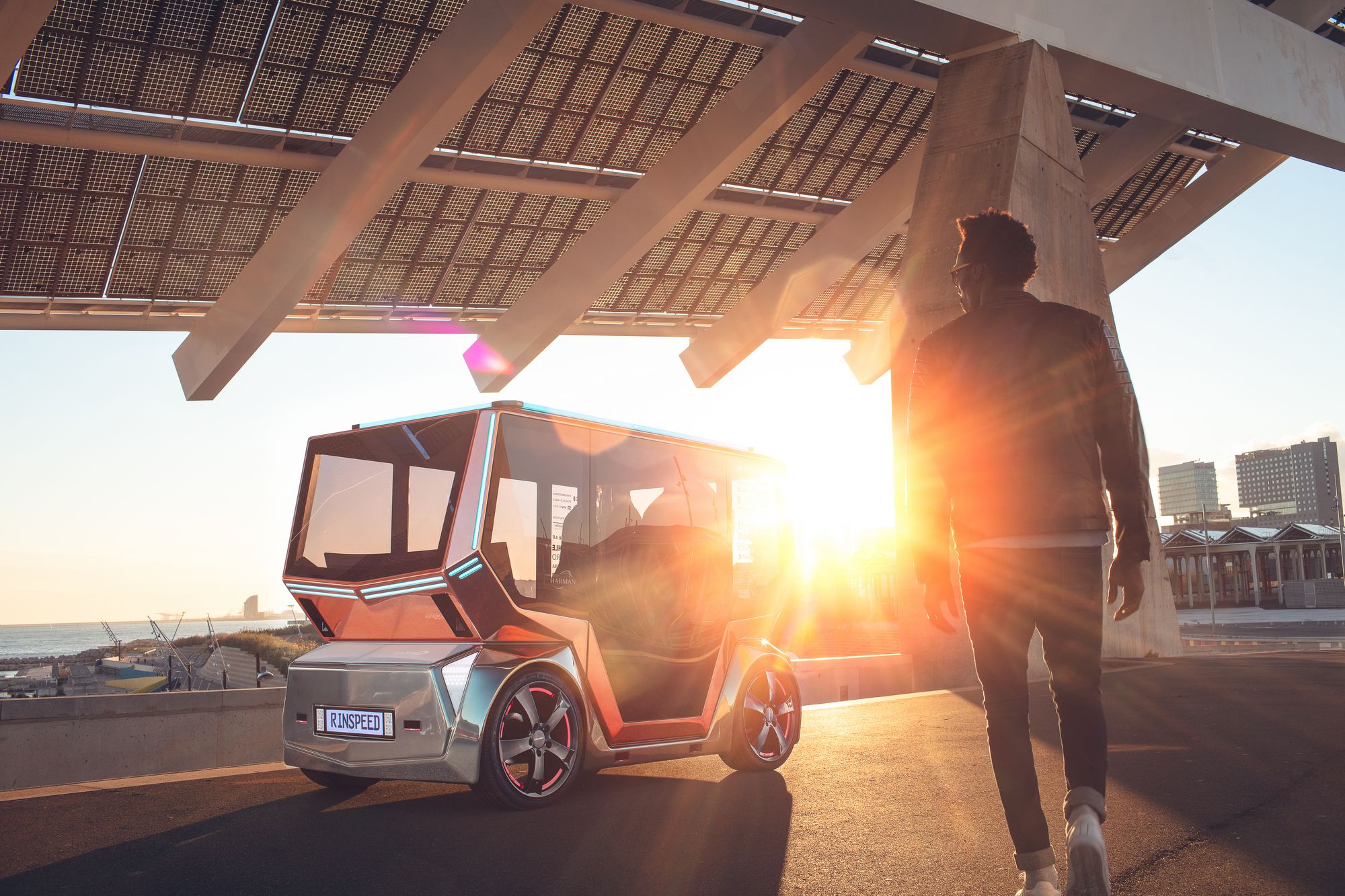 Rinspeed-microSNAP-30 Rinspeed microSNAP Is The EV Pod With A Thousand Faces