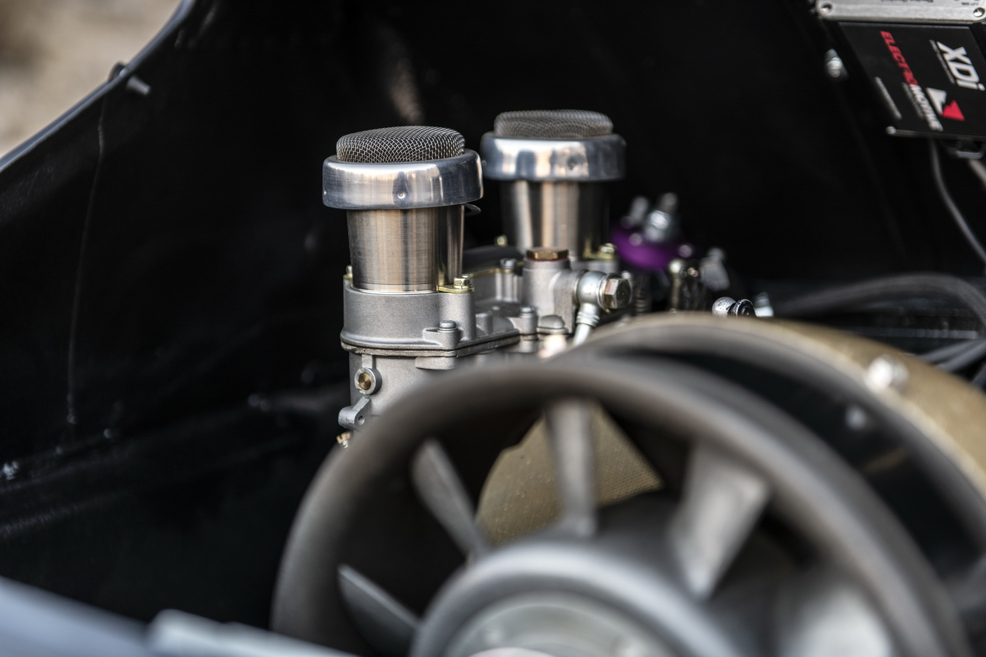 emory-motorsports-porsche-356-c4s-27 World’s First AWD Porsche 356 Coupe Allrad Is A 911-Based Restomod