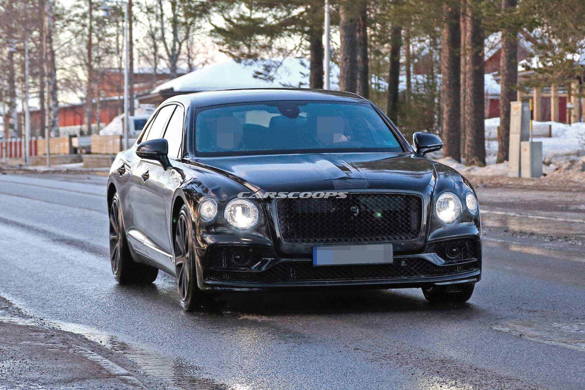 2020 Bentley Flying Spur spy shots 27 2020 Bentley Flying Spur Loses Padded Camo, Wears Production Lights