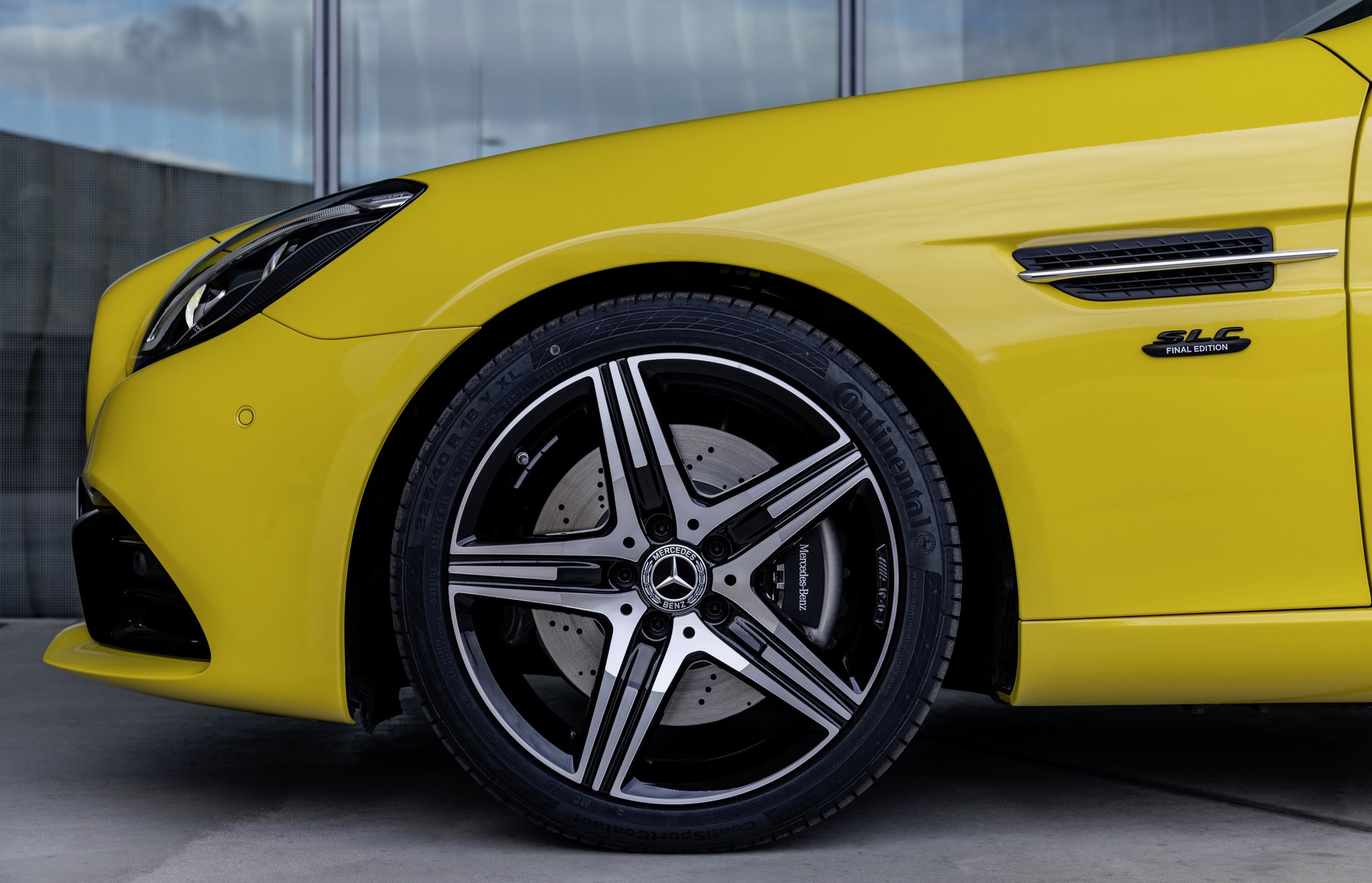 Mercedes SLC Final Edition-6 Mercedes Sends Off SLC With New Final Edition. Is It The End Of An Era?