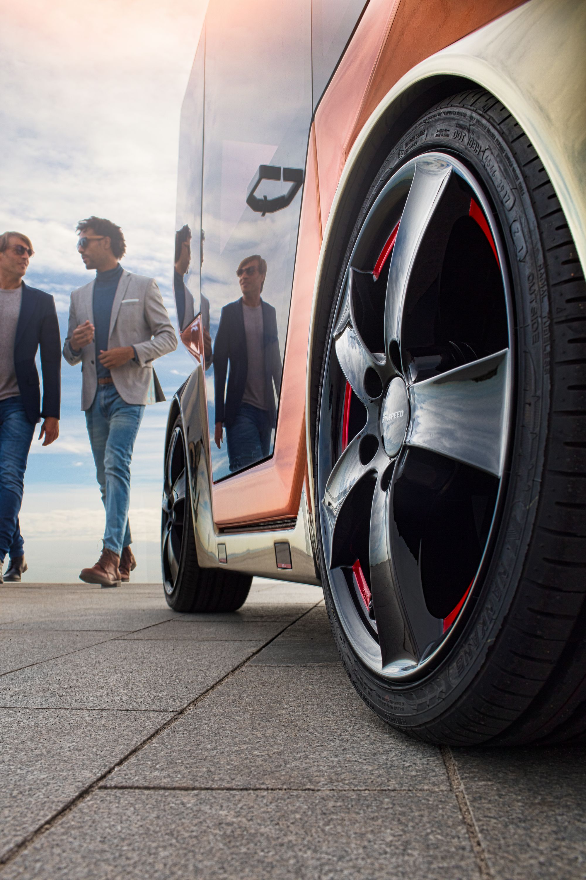 Rinspeed-microSNAP-43 Rinspeed microSNAP Is The EV Pod With A Thousand Faces