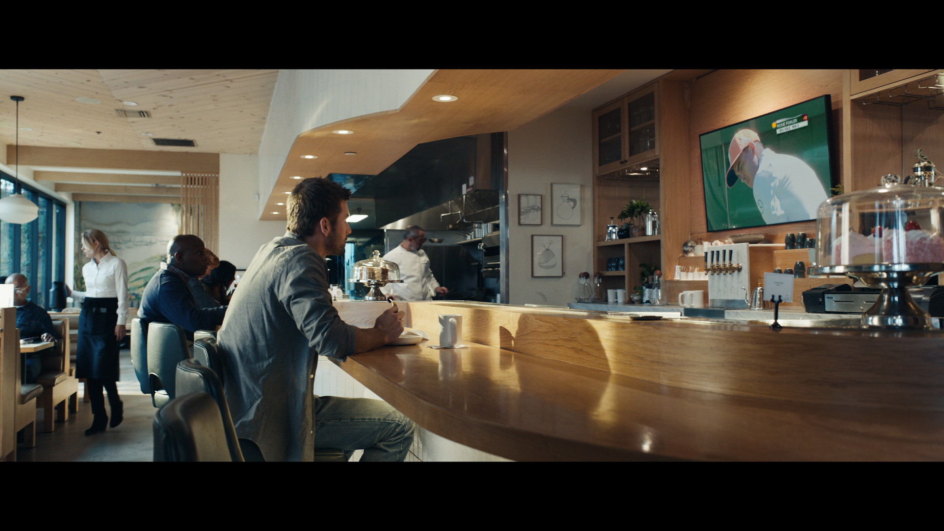 Ricky_Fowler_in_Diner-source Mercedes Makes New A-Class Sound Pretty Clever In Super Bowl Ad