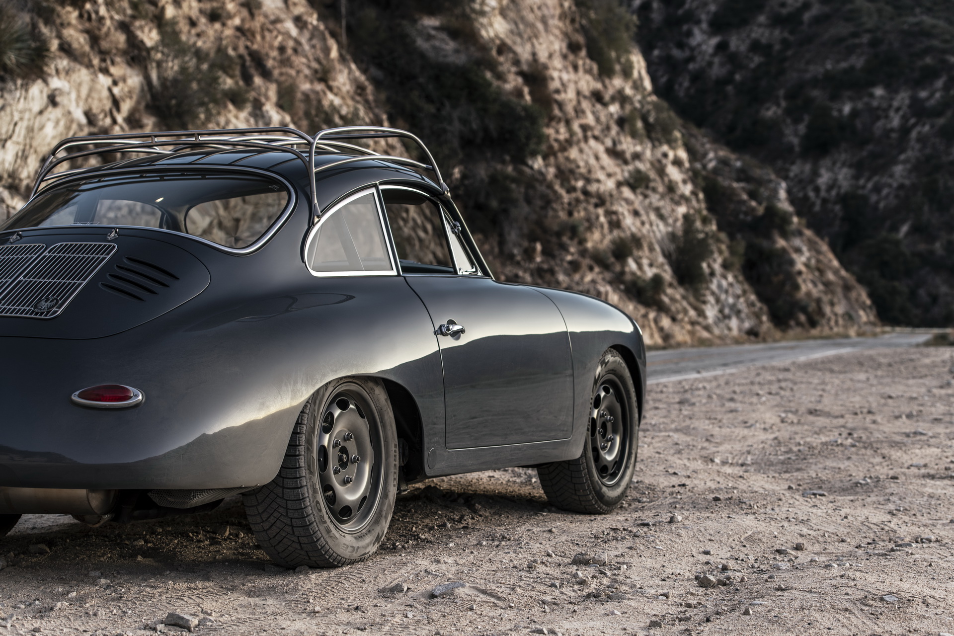 emory-motorsports-porsche-356-c4s-46 World’s First AWD Porsche 356 Coupe Allrad Is A 911-Based Restomod