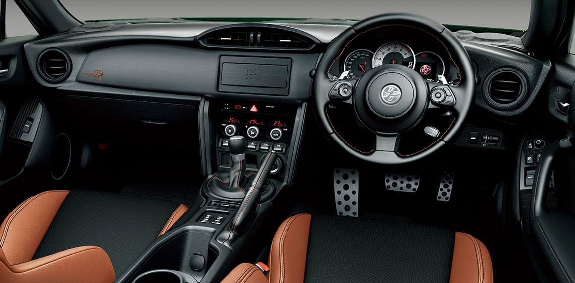 toyota 86 green limited edition japan 5 British Green Toyota 86 Limited Edition Looks Striking, Too Bad It’s Only For Japan