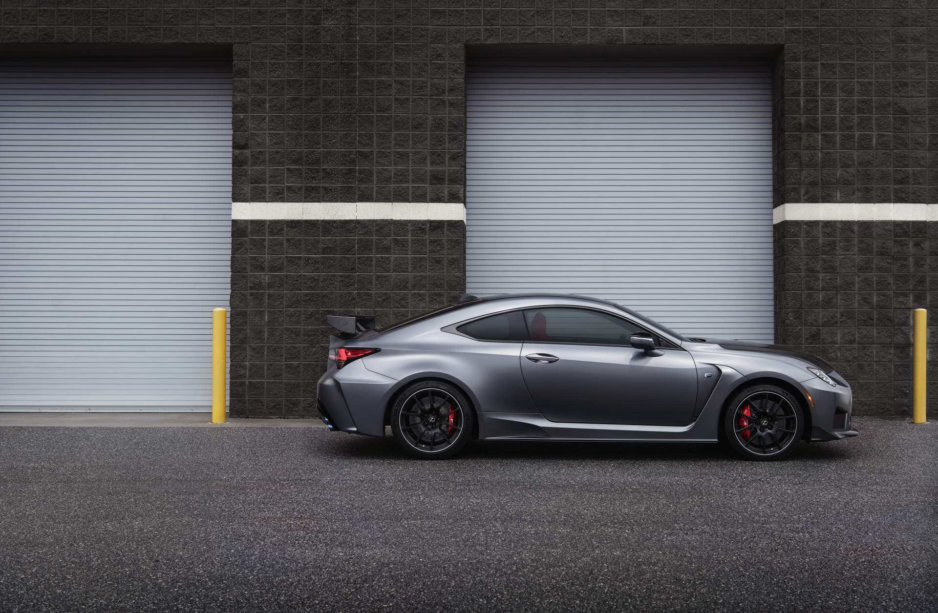Lexus RC F Track Edition 1 2020 Lexus RC F Track Edition Looks Fast Even Standing Still