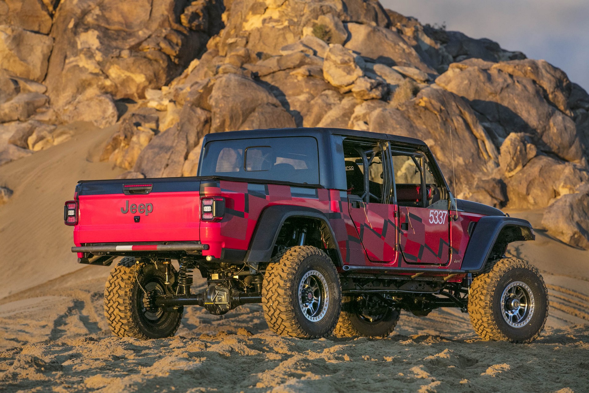 2020 Jeep Gladiator King of the Hammers-6 2020 Jeep Gladiator To Be Put To The Test In Grueling Off-Road Race