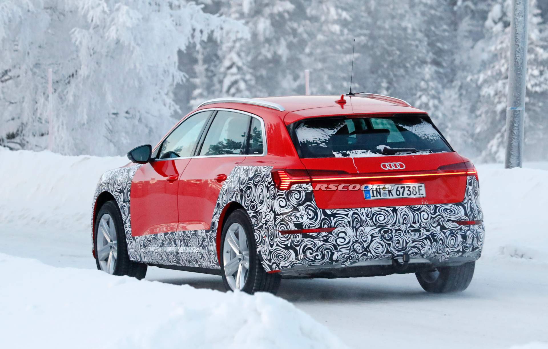 Audi e-tron quattro spy shots 9 Audi E-Tron Spied Testing, Could Be 3-Motor Performance Version