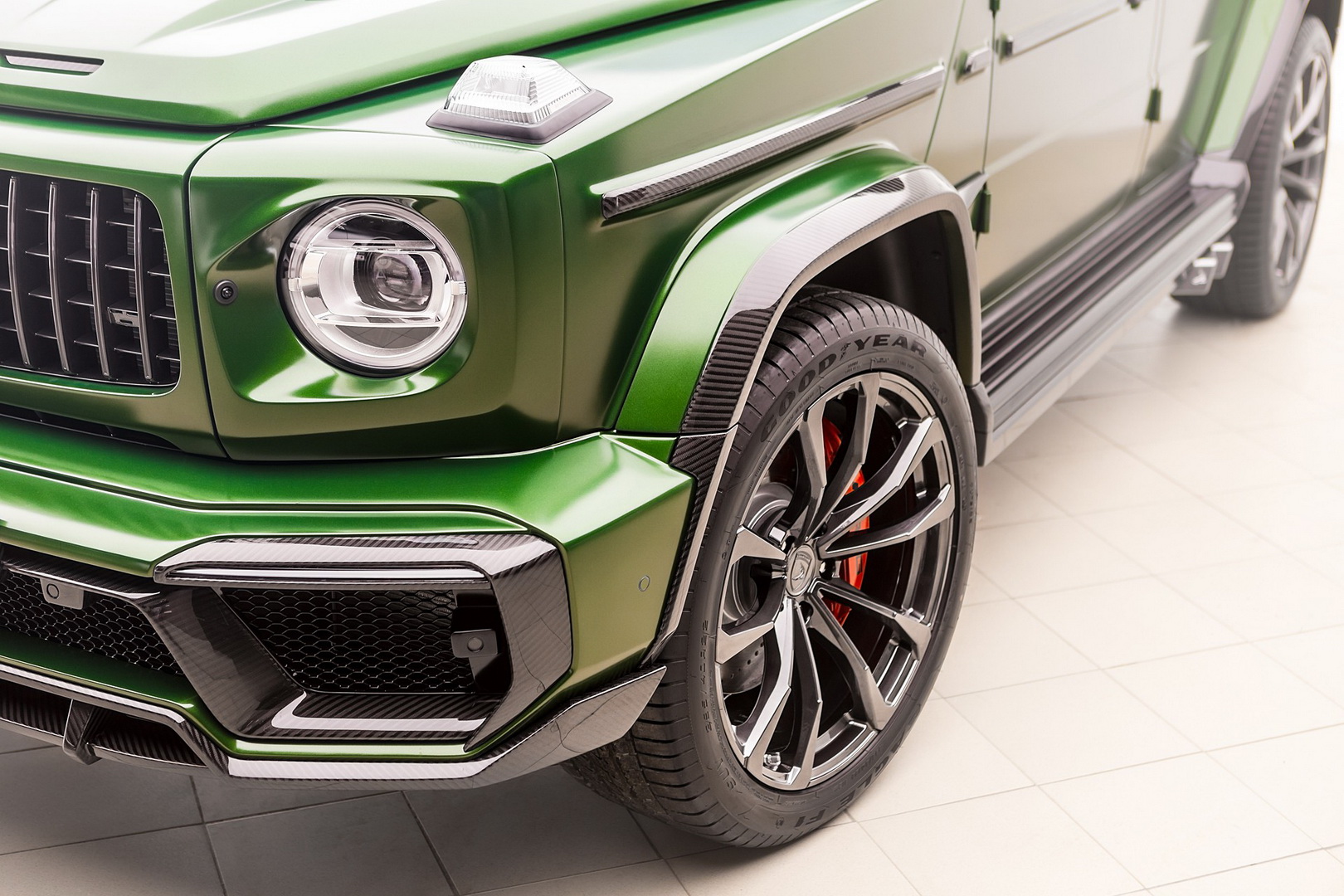 2019 mercedes-benz g-class tuning topcar 30 Whole Lotta Carbon: TopCar Gives New Mercedes G-Class The Inferno Treatment