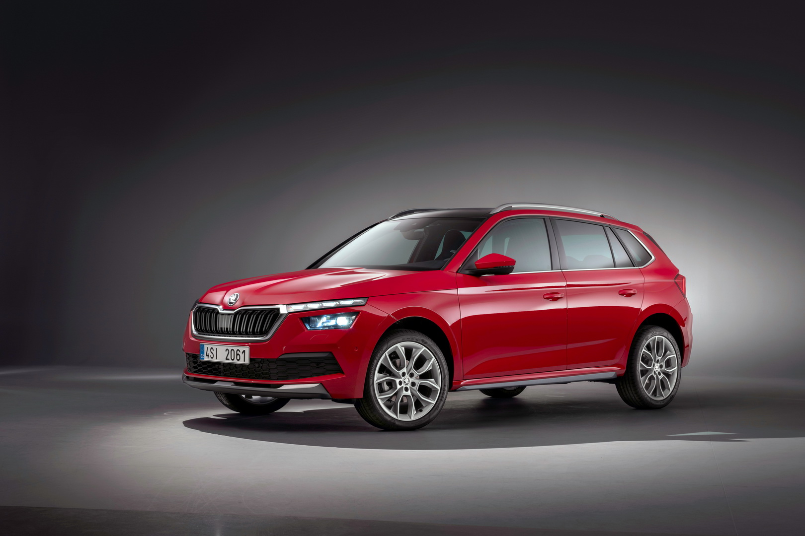 skoda kamiq 1 Skoda Kamiq Is One Boldly Styled Subcompact Crossover