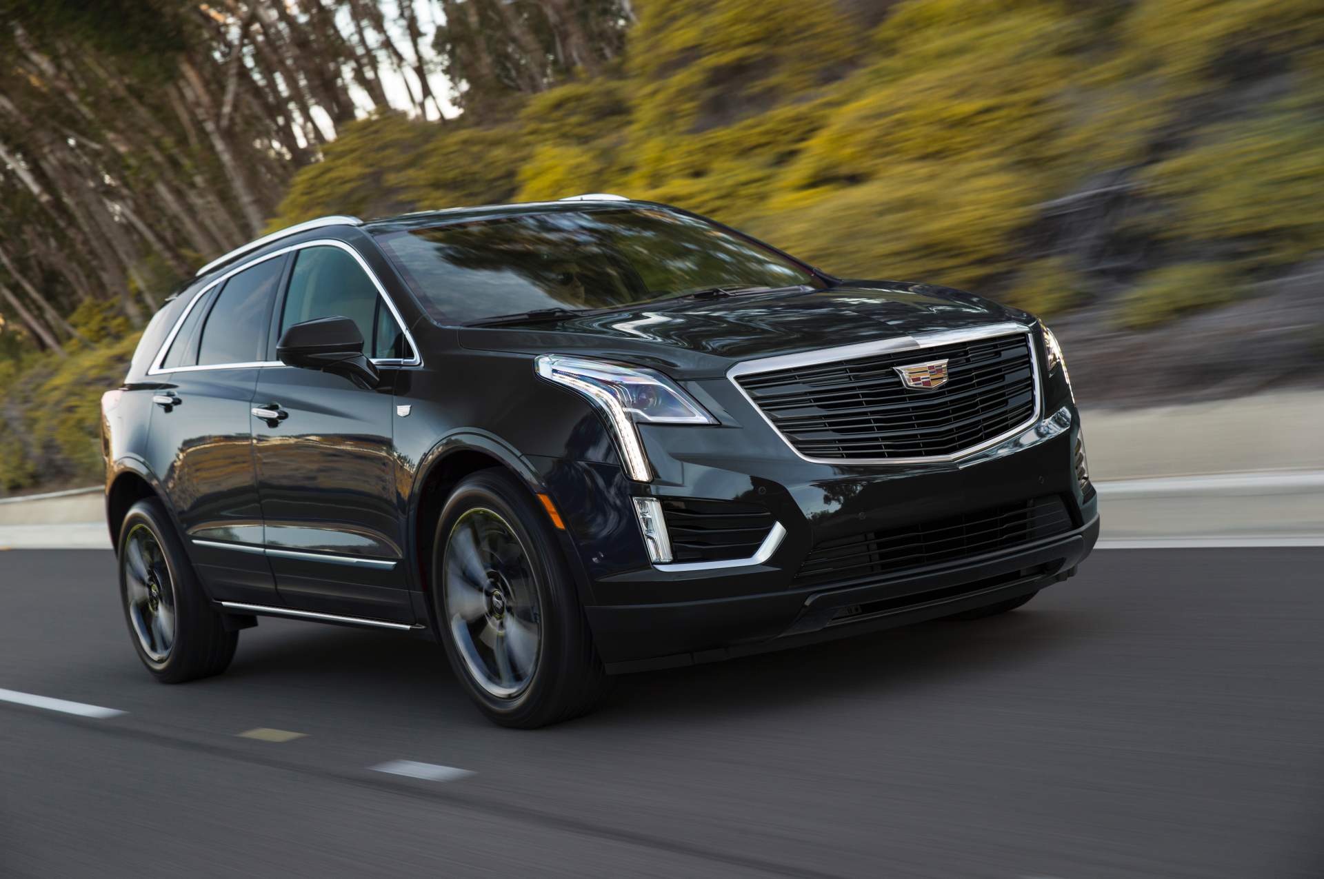 The 2019 Cadillac XT5 Sport package is infused with darkened ext Cadillac Gives 2019 XT5 A Sport Package But No Extra Horsepower