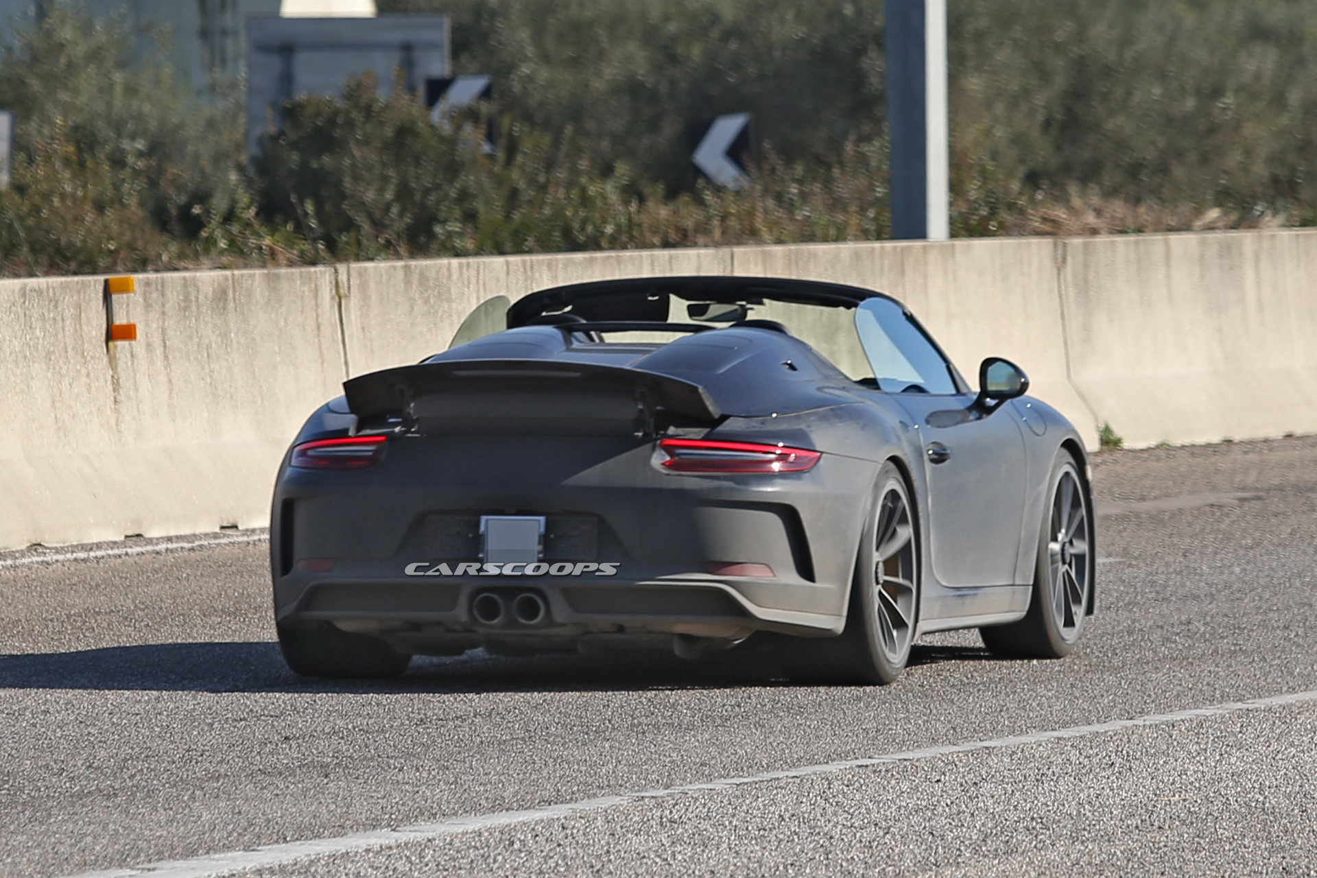 Porsche-911-Speedster-10 Porsche 911 Speedster Rumored To Debut In New York Next Week