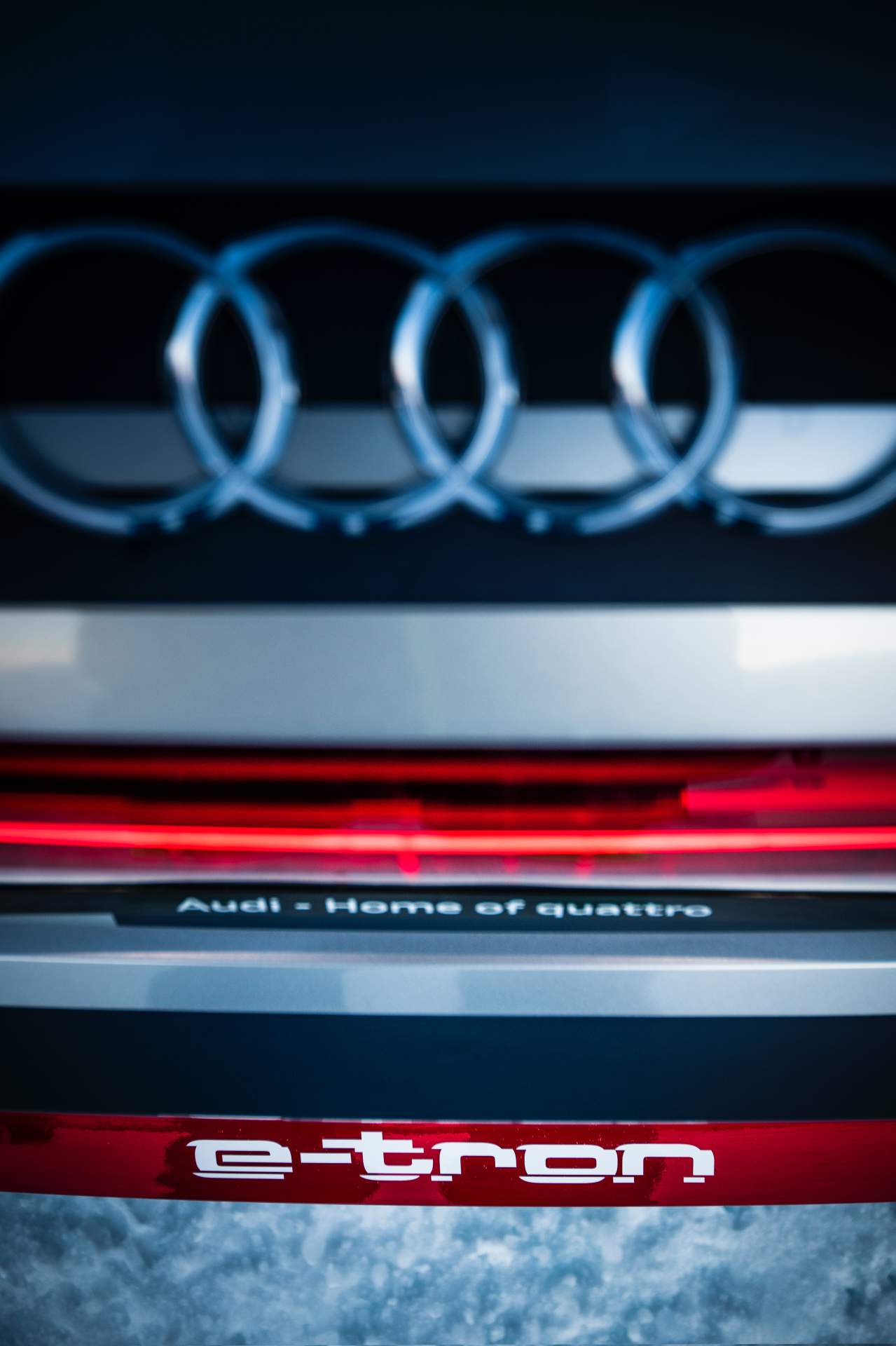 Detail Audi E-Tron Conquers Steep Ski Slope Thanks To Additional Motor, Studded Tires