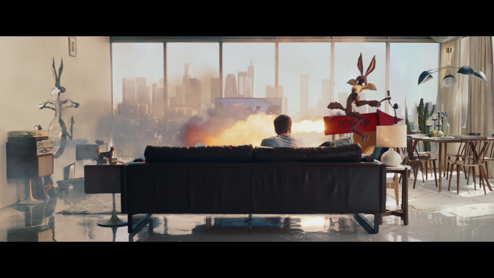 Wylie_in_Apartment-source Mercedes Makes New A-Class Sound Pretty Clever In Super Bowl Ad