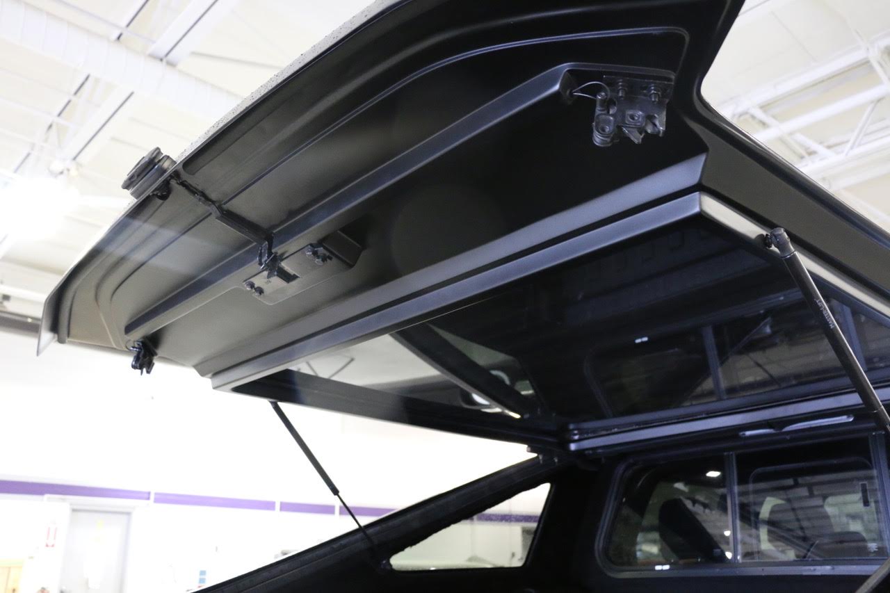 Ford-F150-Fastback-4 Ford F-150 With Mustang Mach 1-Inspired Fastback Bed Cap Just Looks Weird