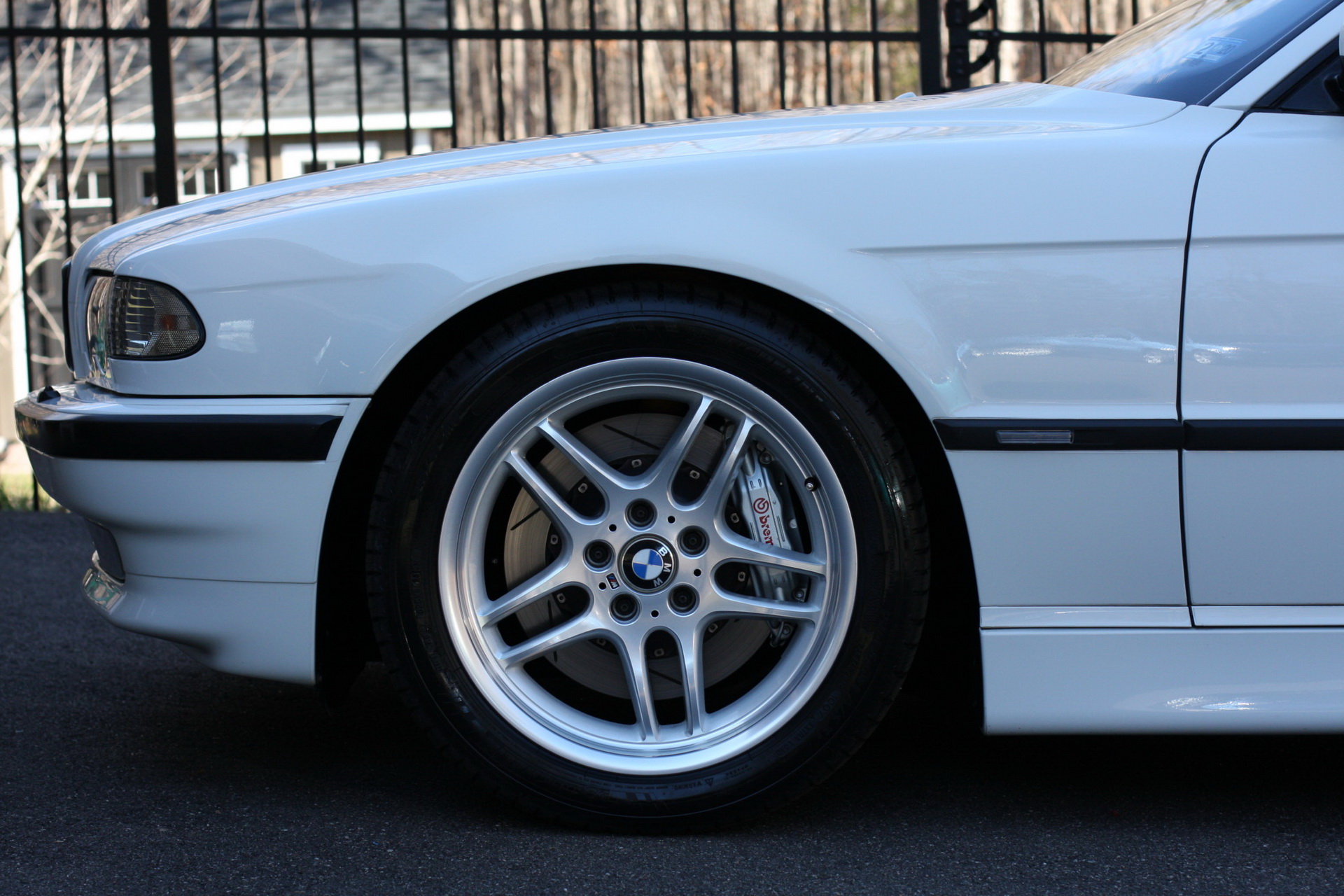 2001_bmw_740i_E39_M5_swap_17 BMW 740i With Supercharged E39 M5 V8 Swap Sounds Awesome