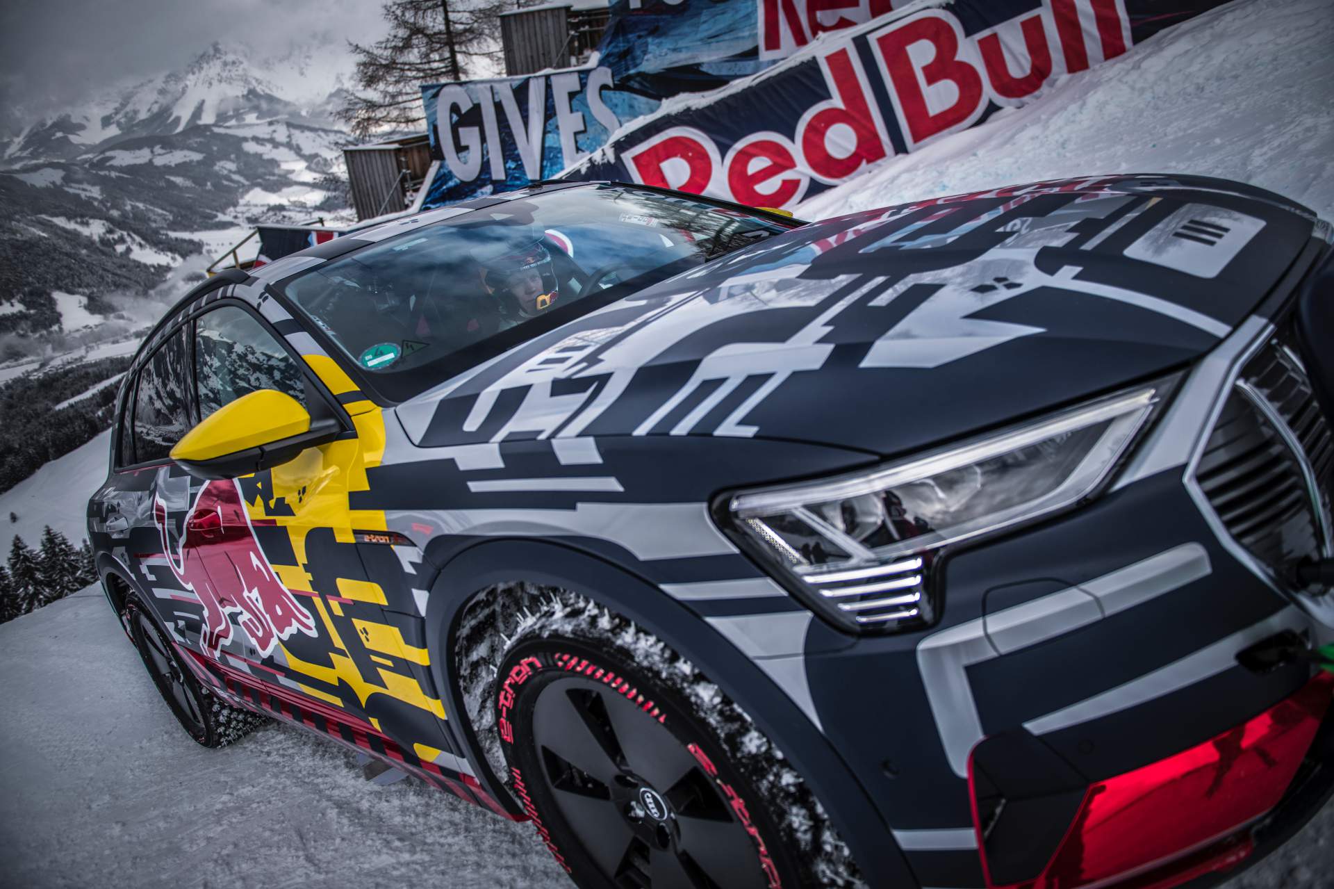 Mattias Ekstroem Audi E-Tron Conquers Steep Ski Slope Thanks To Additional Motor, Studded Tires