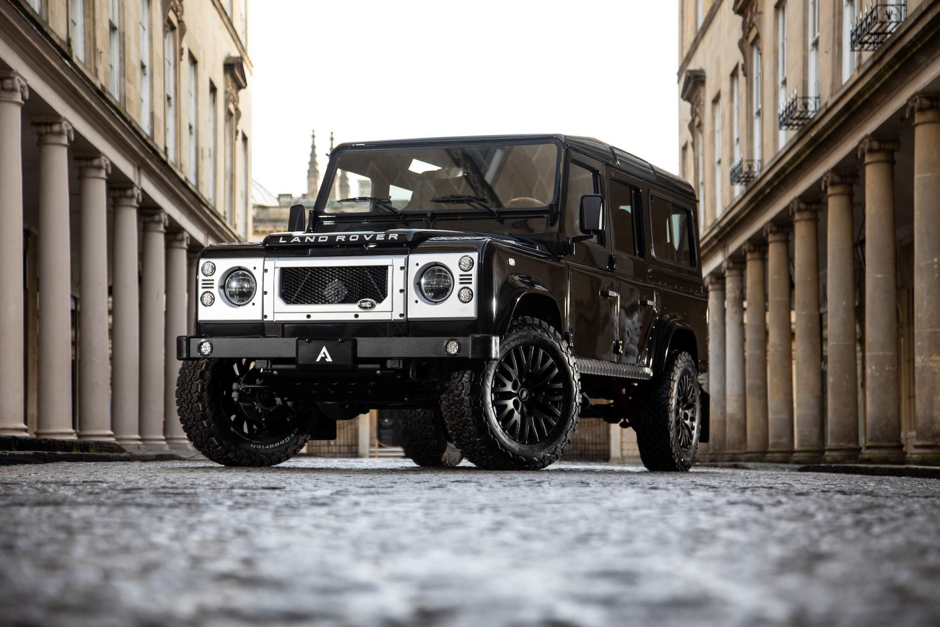 Arkonik colonades 1989 Land Rover Defender Restomod Looks Cool, But Is It $145,000 Of Cool?