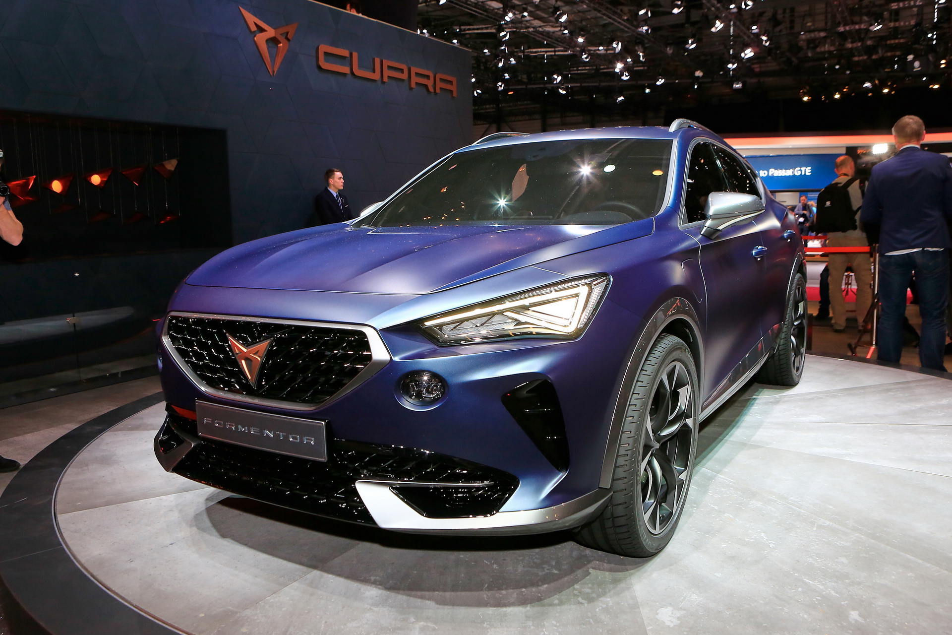 Cupra-Formentor-06 CUPRA Formentor Concept Previews High-Performance Hybrid SUV (Live Pics)