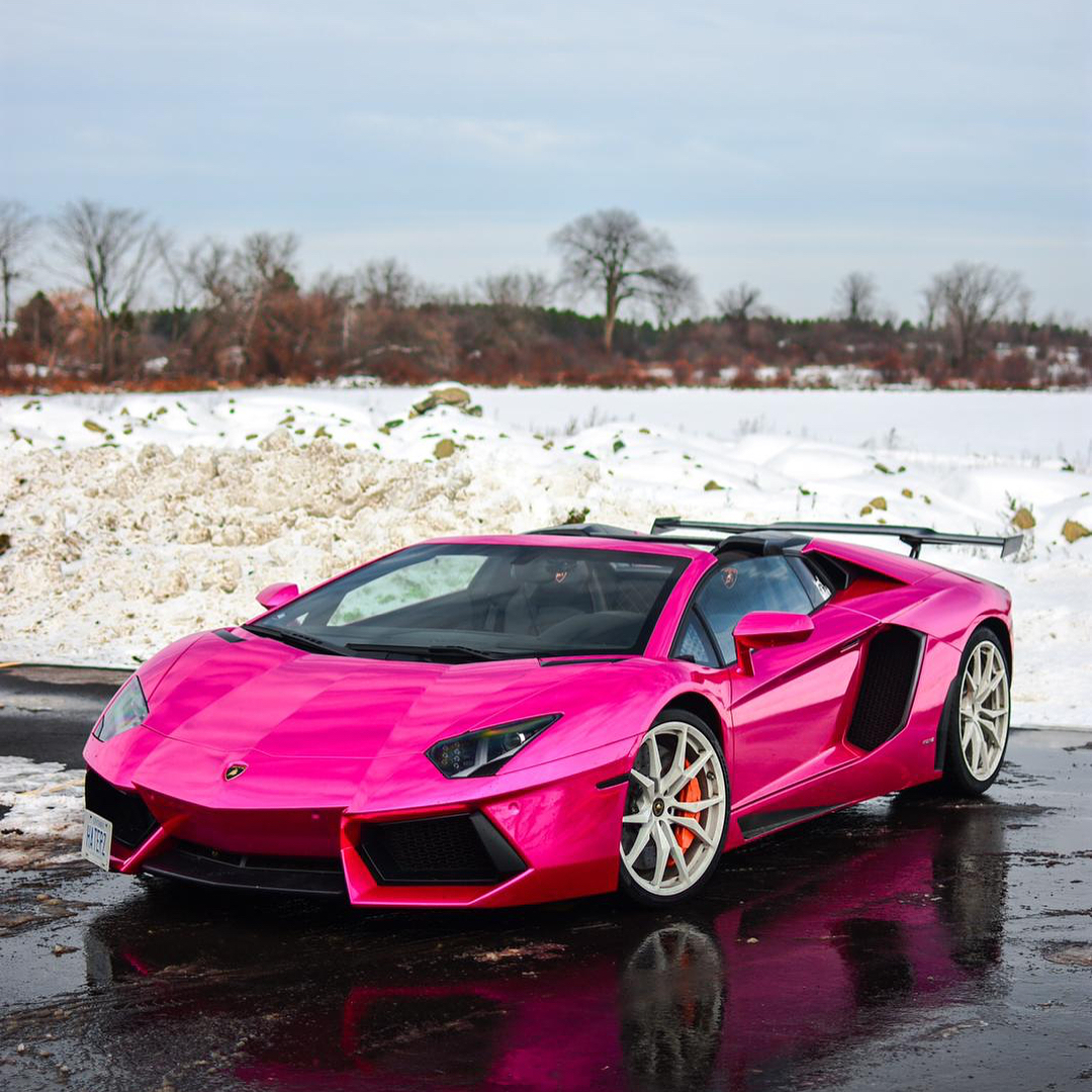 lamborghini aventador roadster pink chrome 7 Chrome Pink Lambo Aventador Clocked At 104 Mph (168 Km/h) On Frigid Canadian Road