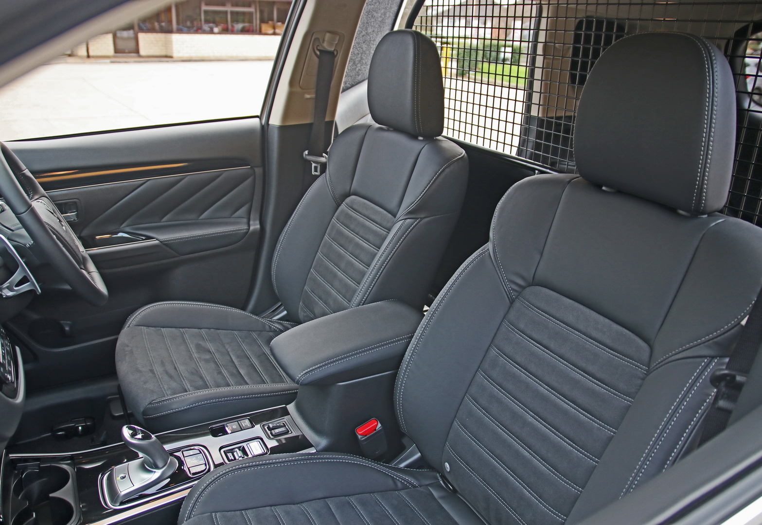 2019 mitsubishi outlander phev commercial 6 Mitsubishi Commercial Outlander Goes Green With PHEV Version