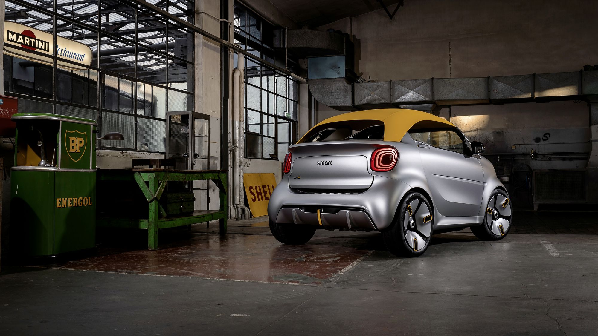 Smart-Forease-Geneva-9 Smart Forease+ Concept Is A Tiny Funky Speedster For The City