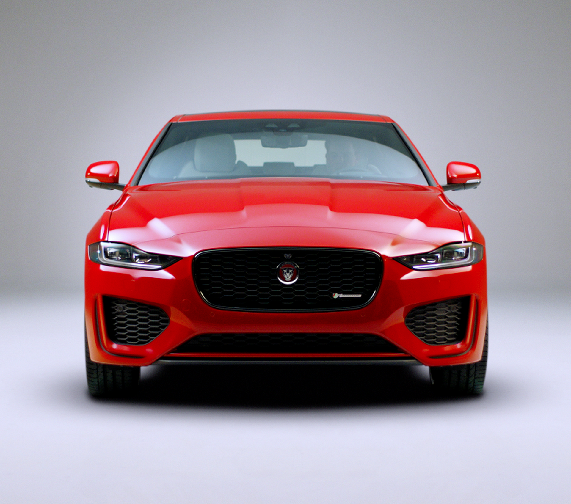 2020 Jaguar XE Facelift 32 2020 Jaguar XE Facelift Gains Sportier Styling, Upgraded Tech