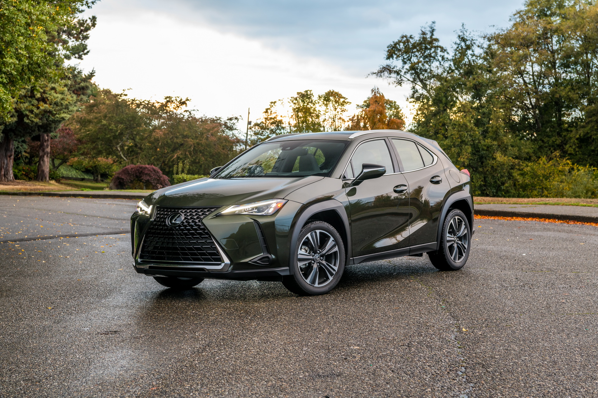 2019-Lexus-UX-24 Lexus Launches Special, Subscription-Like Lease Deal For UX