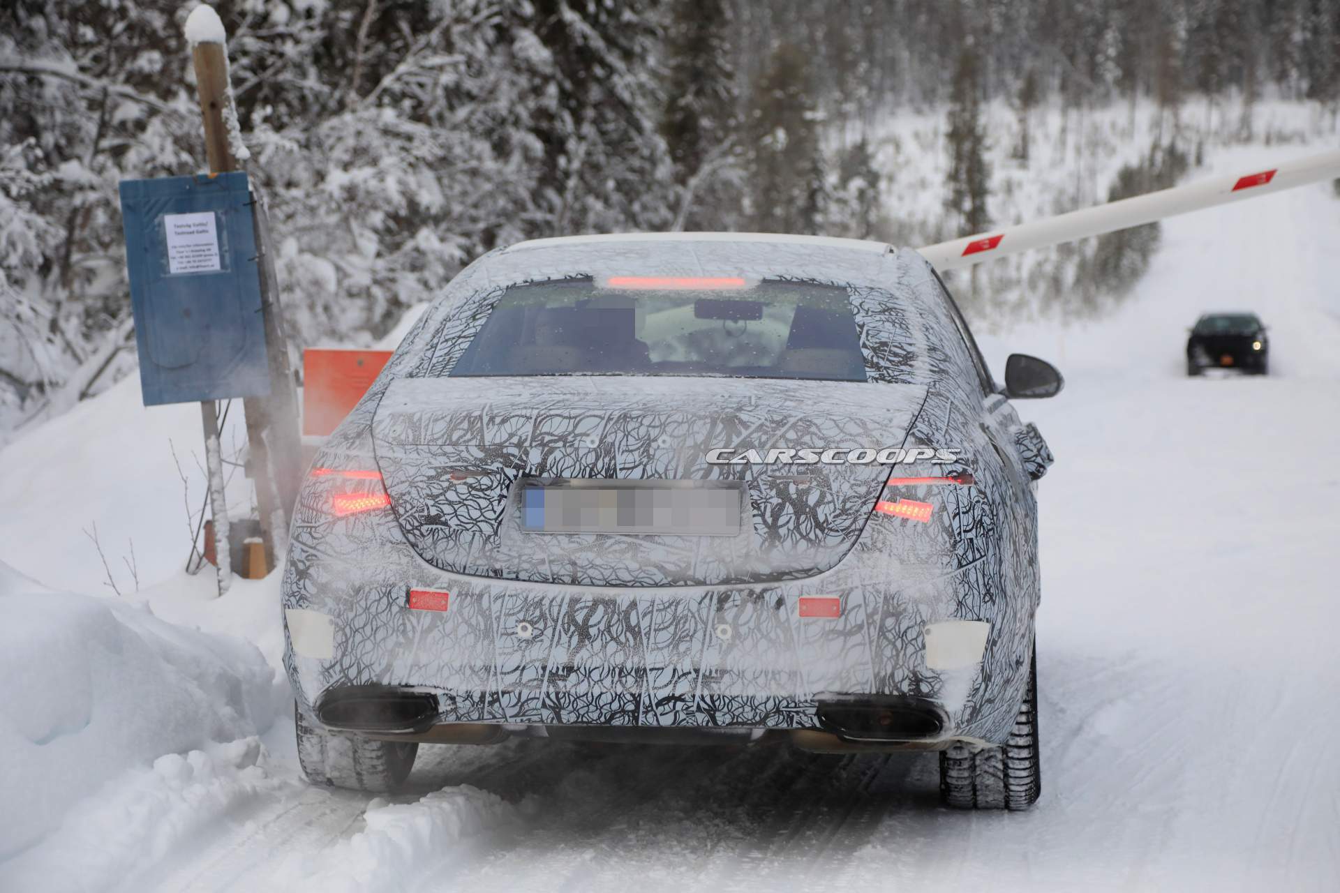 2020 Mercedes-Benz S-Class spy shots 14 2020 Mercedes S-Class Gets Huge Touchscreen, Looks Bigger Than iPad Pro 12.9 (Video)