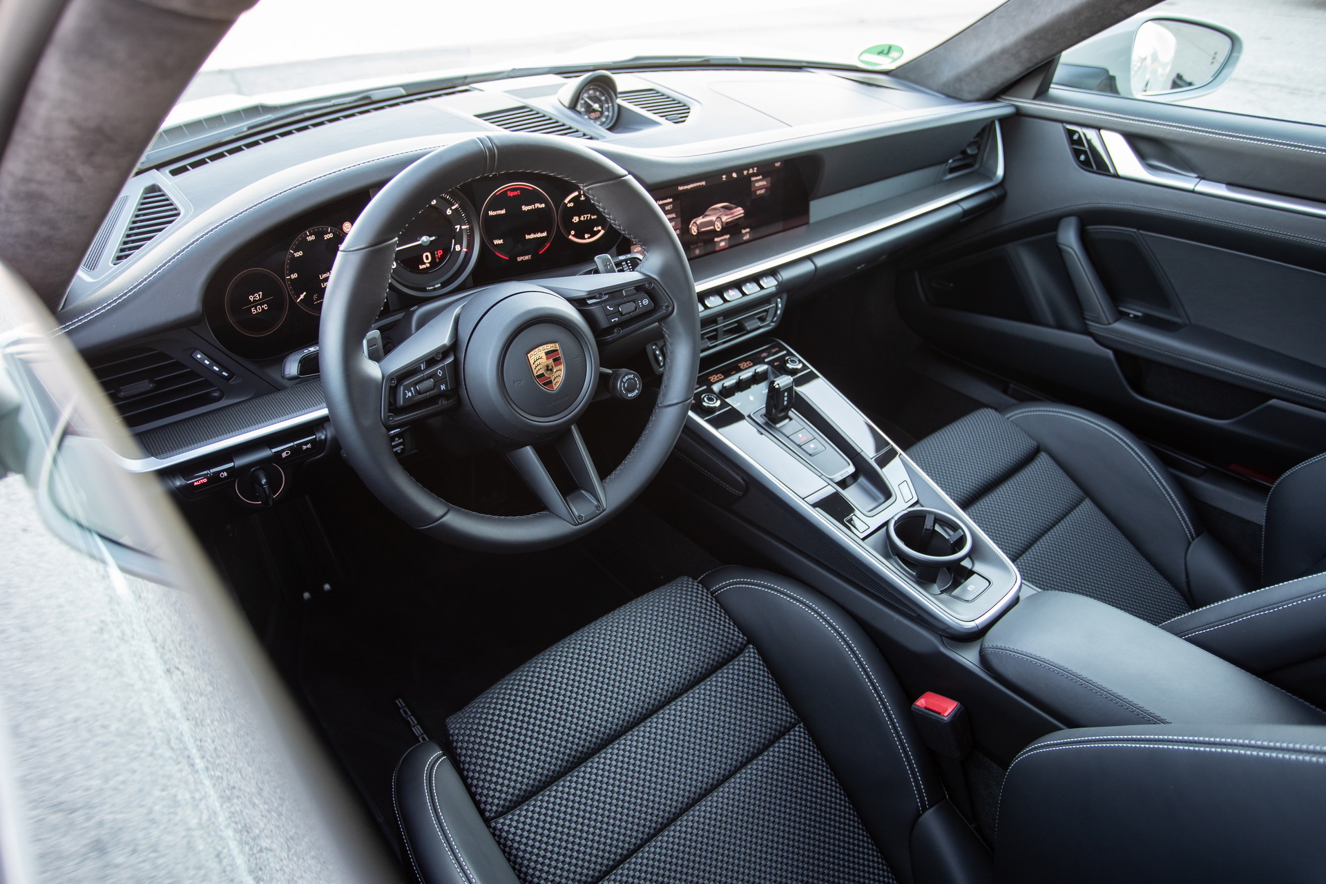 2019-Porsche-992-911-03 Porsche Warns Customers Of A 10 Percent Price Hike In Case Of No-Deal Brexit