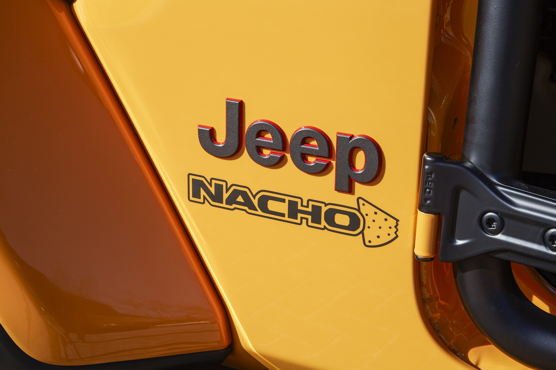 jeep nacho concept chicago 2019 14 Nacho Jeep Concept Is Mopar’s Idea Of A Custom Trail Vehicle