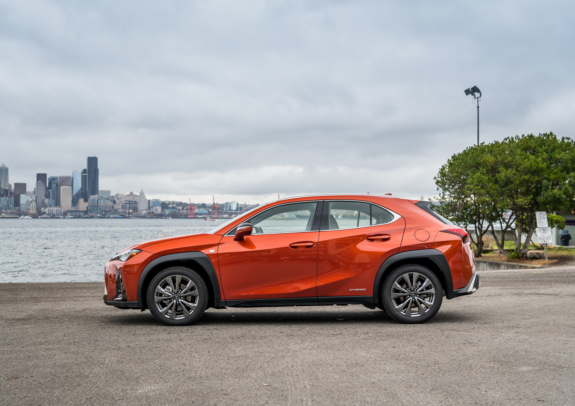 2019-Lexus-UX-04 Lexus Launches Special, Subscription-Like Lease Deal For UX