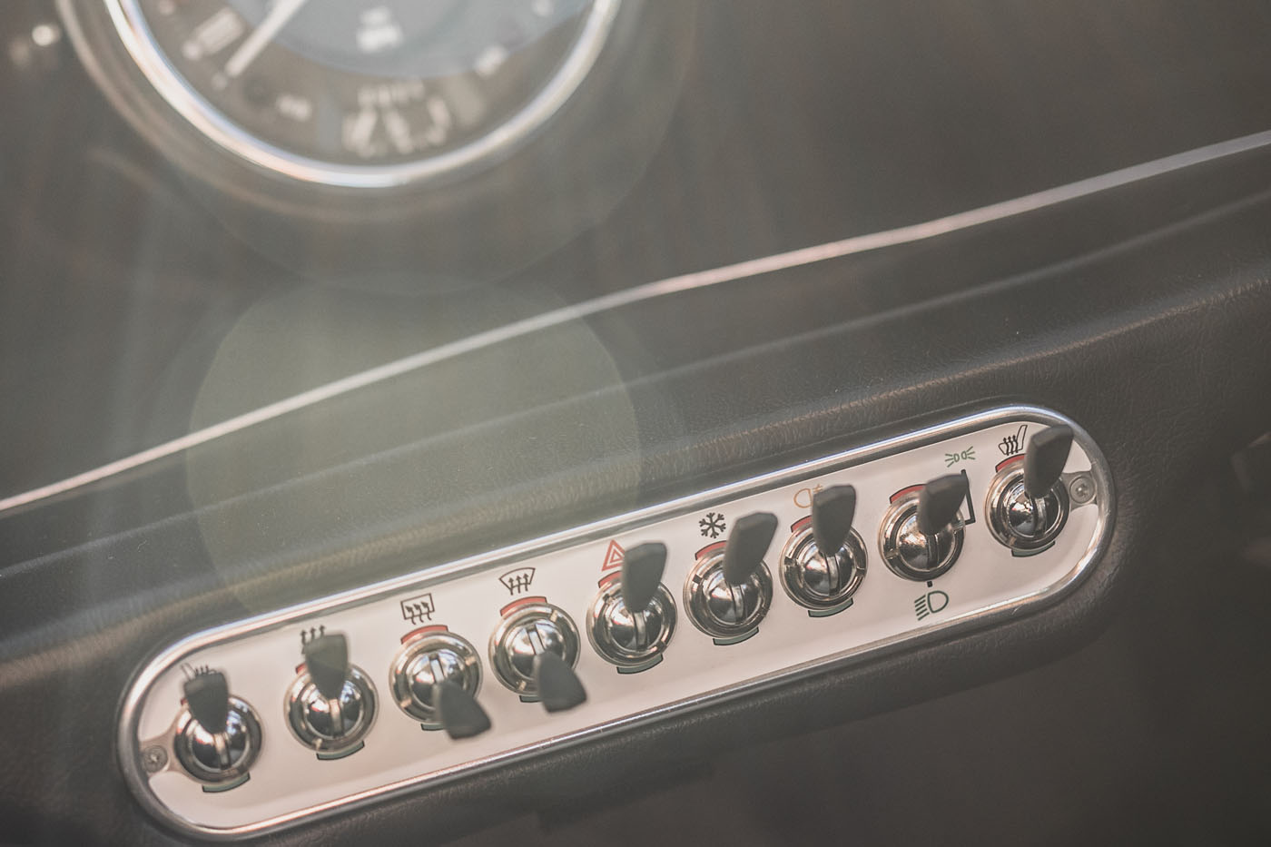 2019 swind e classic mini electric 18 Limited-Run Classic Mini Electric Unveiled With $100K+ Starting Price