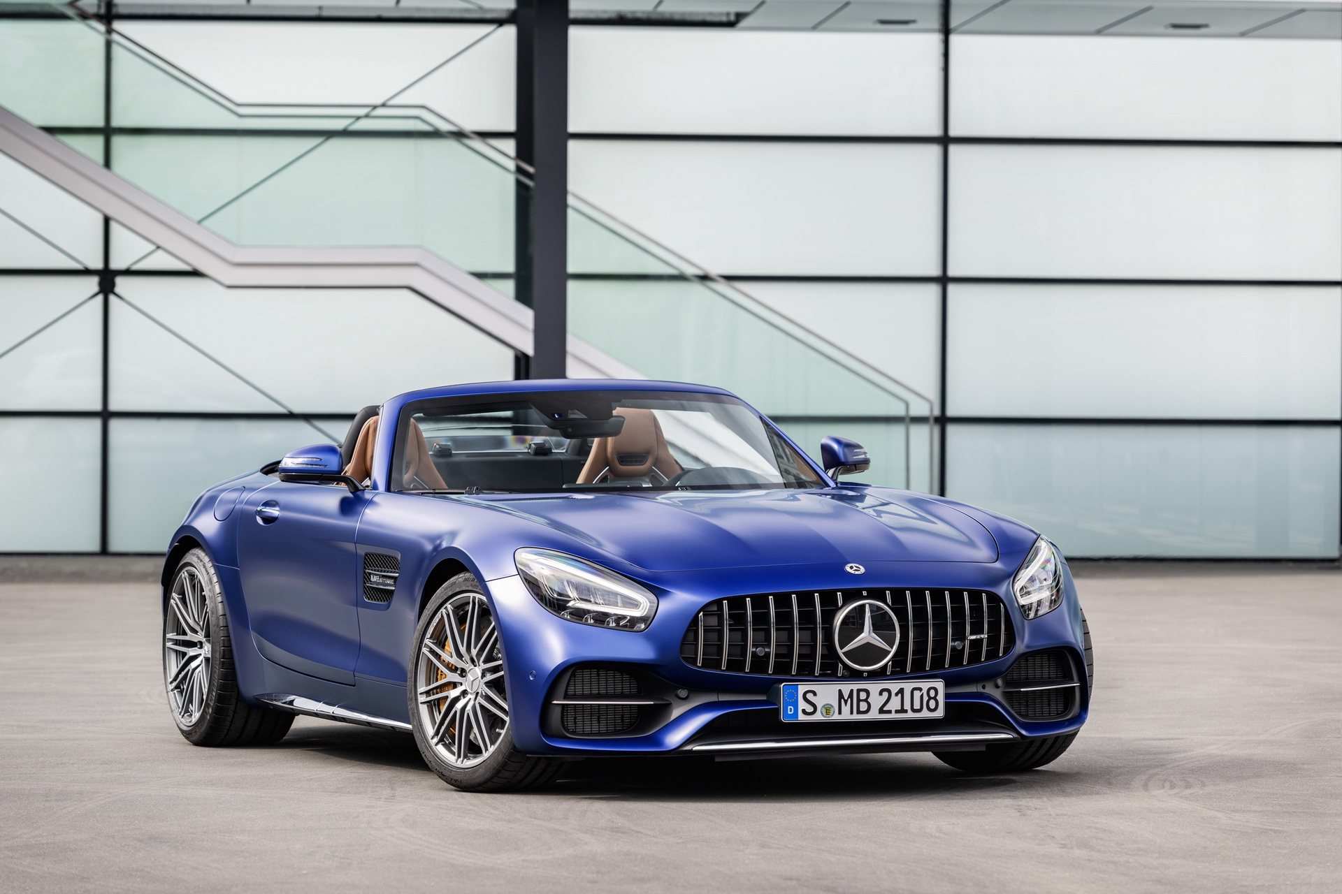 mercedes-amg gt facelift uk pricing 32 Updated Mercedes-AMG GT Coupe Priced From £104,130, Roadster Starts At £115,730