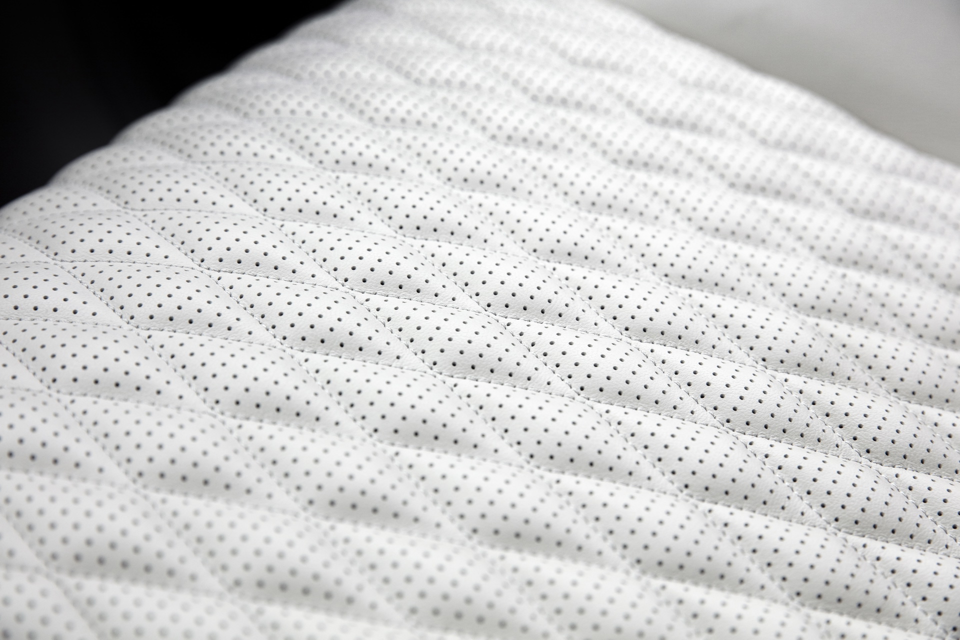 infiniti qx50 interior feature 8 Infiniti Can’t Stop Talking About The QX50’s Interior – Here’s Why