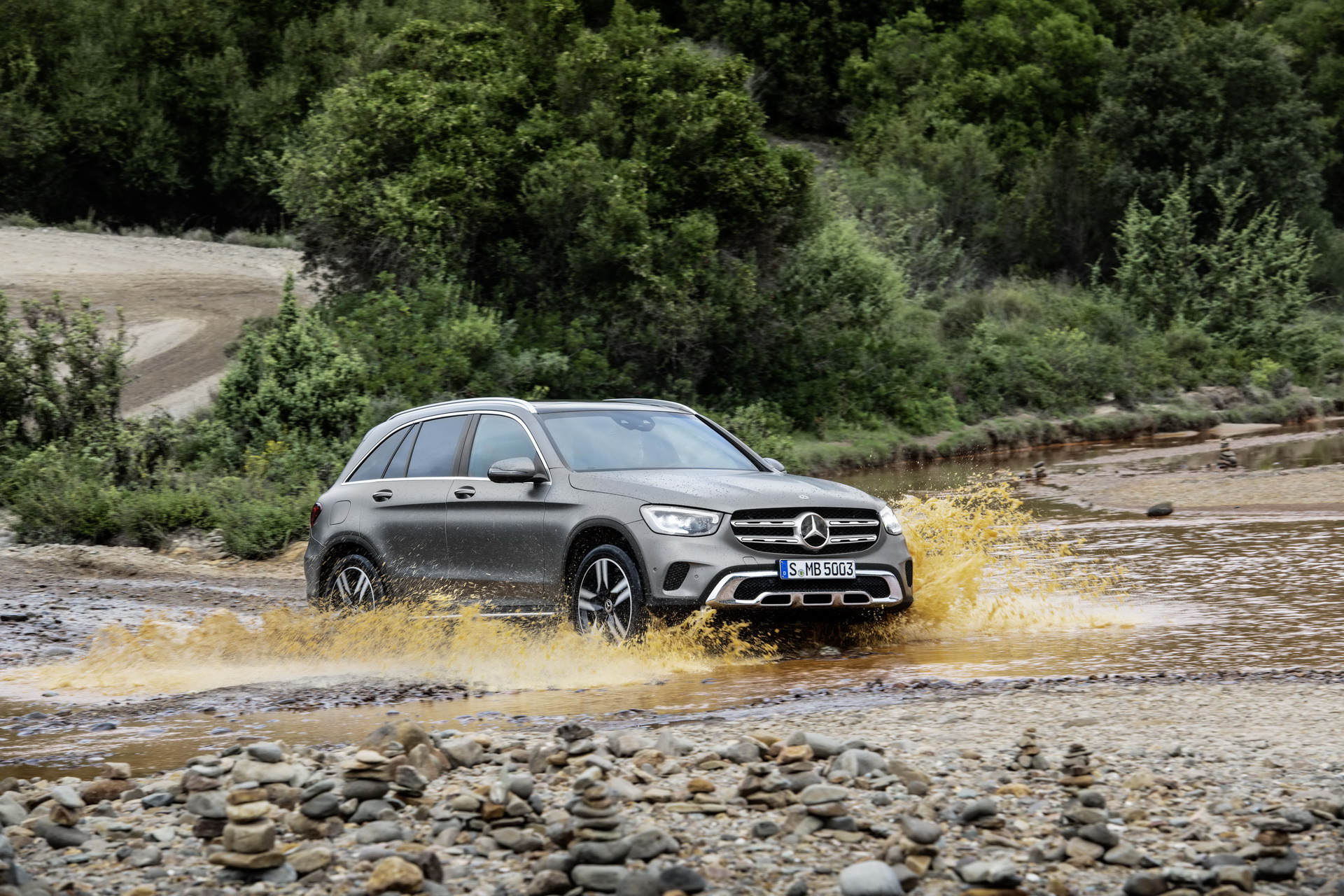 2020 Mercedes GLC Facelift 13 2020 Mercedes GLC Gets New Tech And A Blink-And-You-Miss-It Styling Refresh