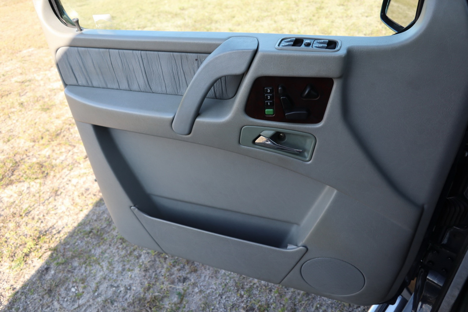 2002 mercedes g500 bat auction 19 2002 V8-Powered Mercedes G500 Might End Up Being A Bargain