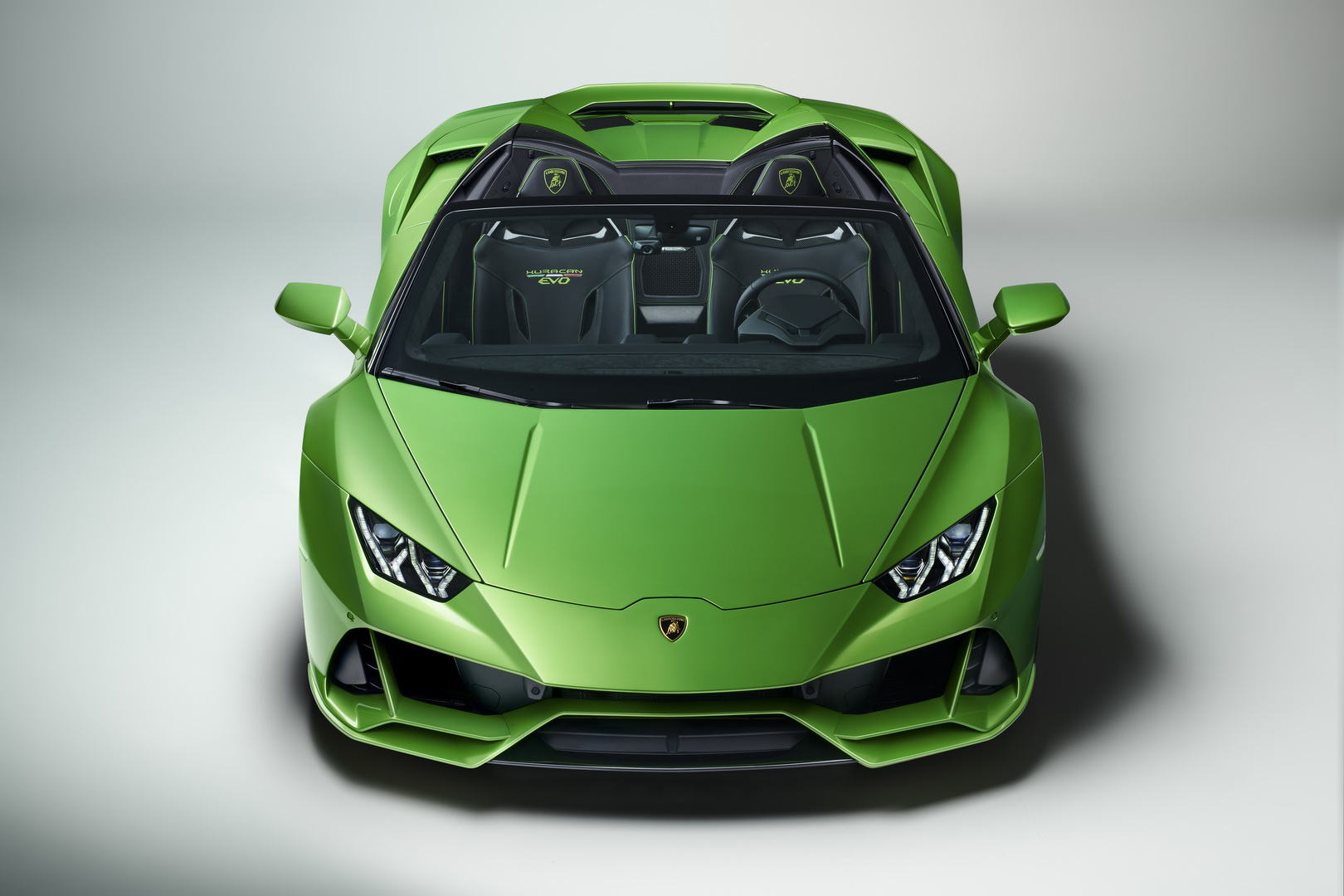 lamborghini huracan evo spyder 23 New Lamborghini Huracan Evo Spyder Drops Its Roof (Live Pics)
