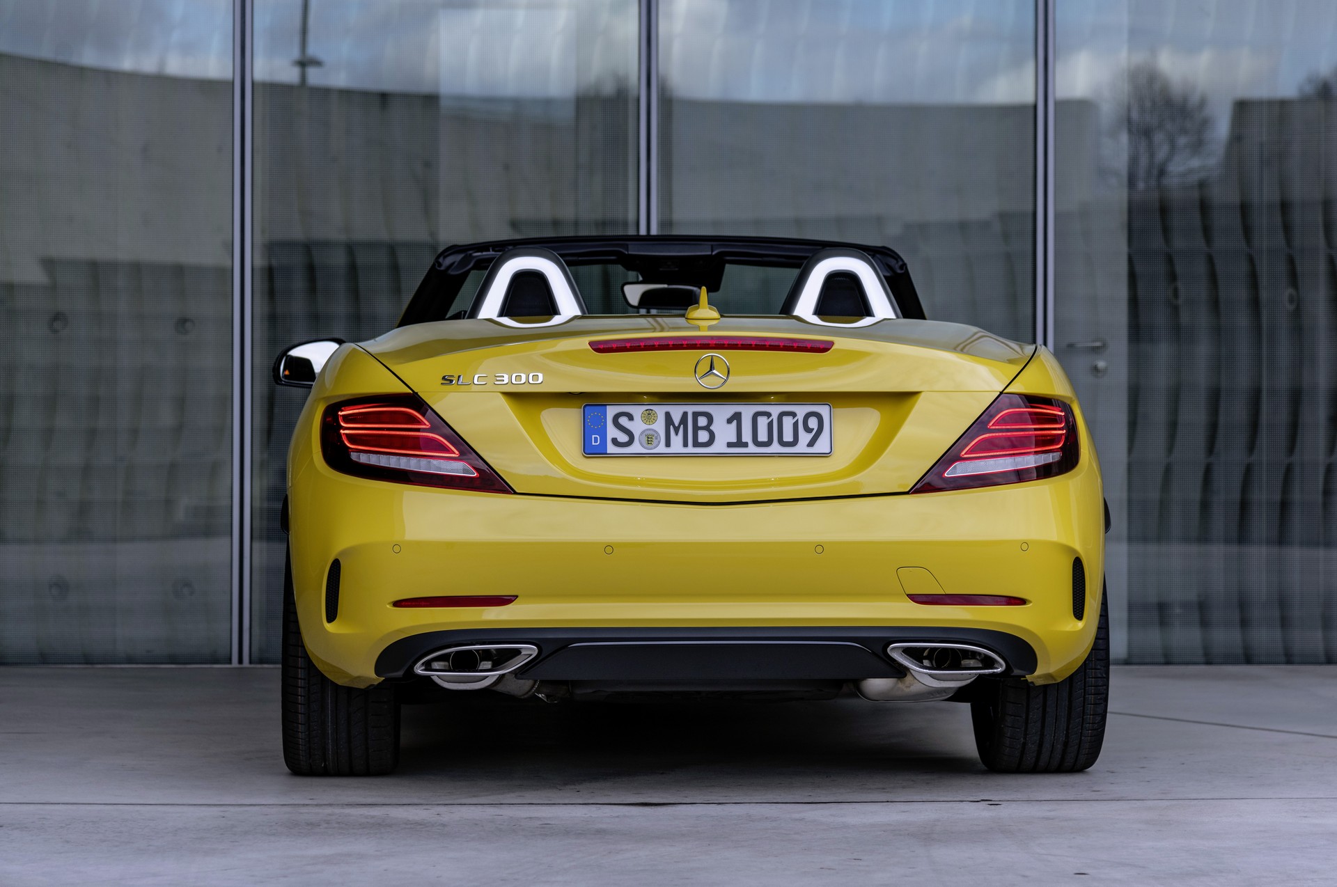 Mercedes SLC Final Edition-7 Mercedes Sends Off SLC With New Final Edition. Is It The End Of An Era?