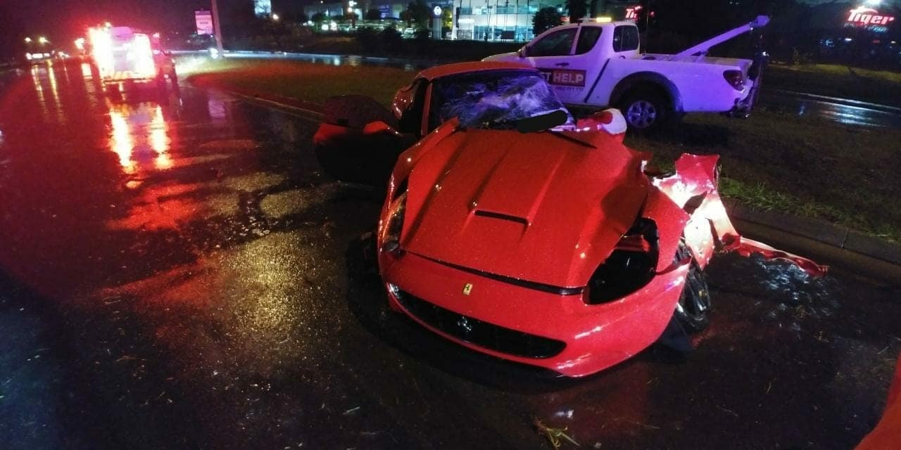 Ferrari-California-Crash-South-Africa-4 Ferrari California Sliced In Half During Horrific South African Crash