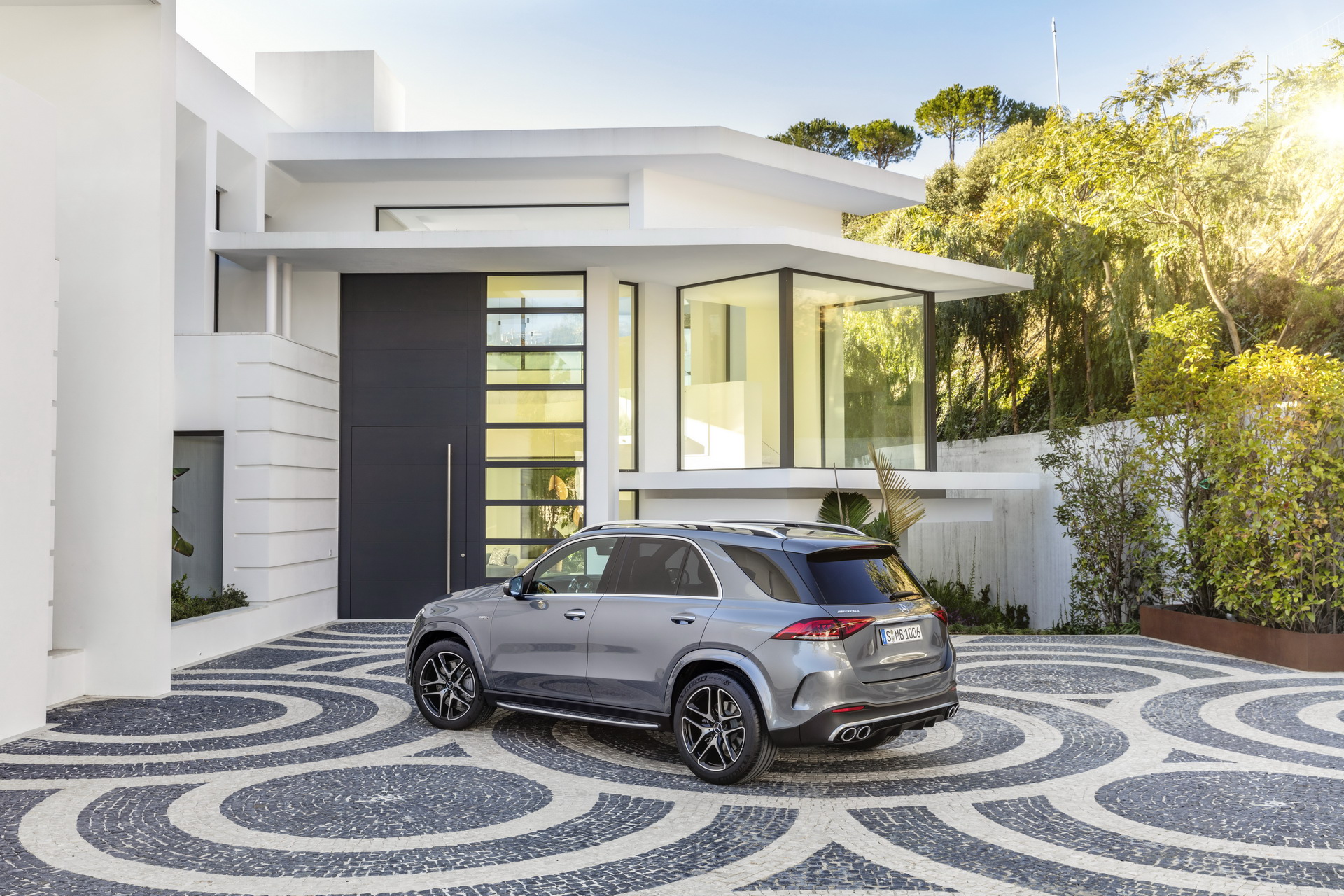 2020 Mercedes-AMG GLE 53 4MATIC 44 2020 Mercedes-AMG GLE 53 4MATIC+ Has Straight-Six With Twin Turbos And An Electric Compressor